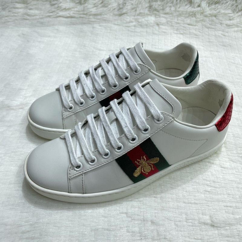 Gucci Gucci Ace Low-Top Sneakers with Bee Design 0079 Size US 4 / IT 34 - 1 Thumbnail
