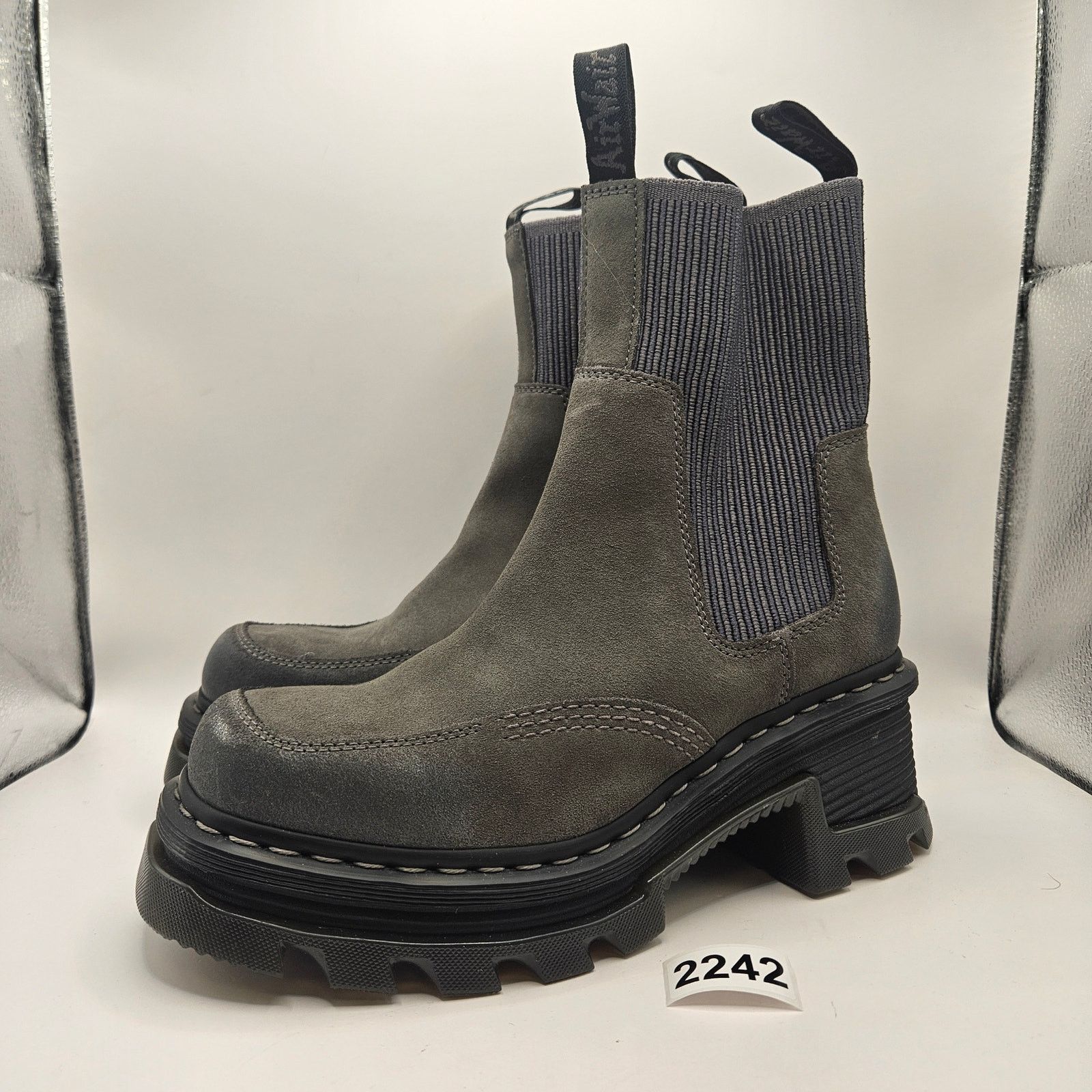 Dr. Martens DR MARTENS WOMEN'S 9 CORRAN CHELSEA BOOTS PLATFORM SOFT SUED Size US 9 / IT 39 - 1 Thumbnail