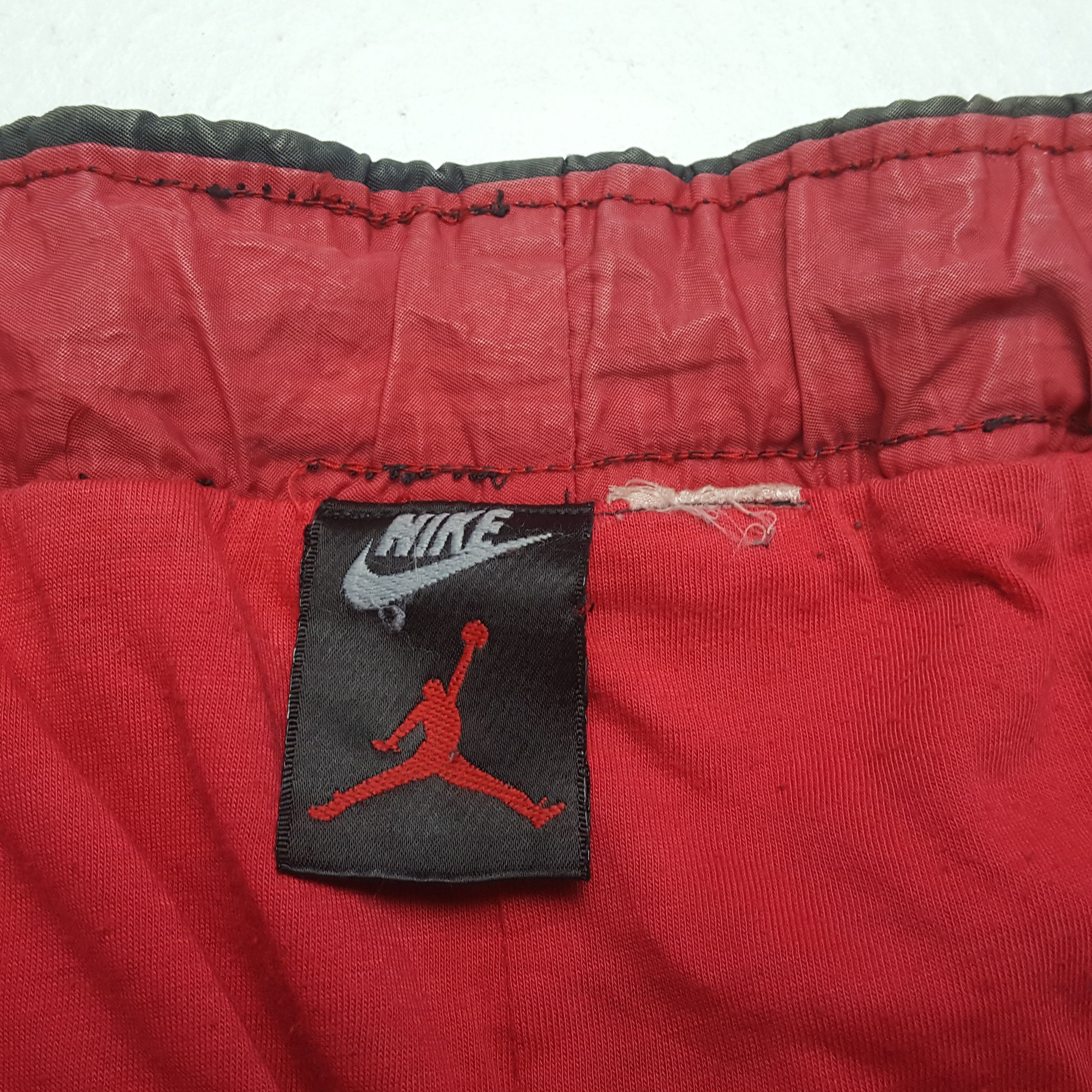 Nike Vintage Nike Air Jordan Distressed Pants C318N8 Size US 32 / EU 48 - 13 Thumbnail