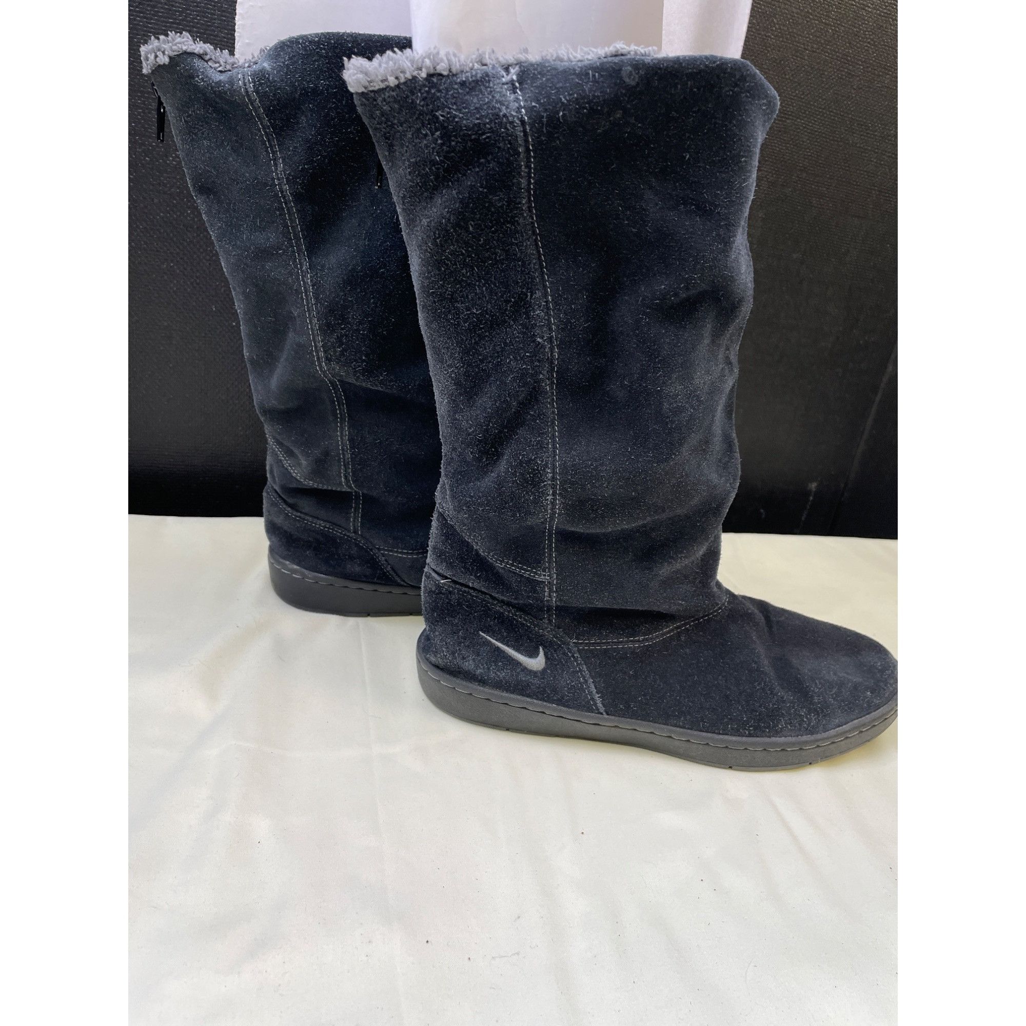 Nike Nike Women's Black Suede Boots/ Shoes Zip up Size 8.5 SKU 57 Size US 8.5 / IT 38.5 - 3 Thumbnail