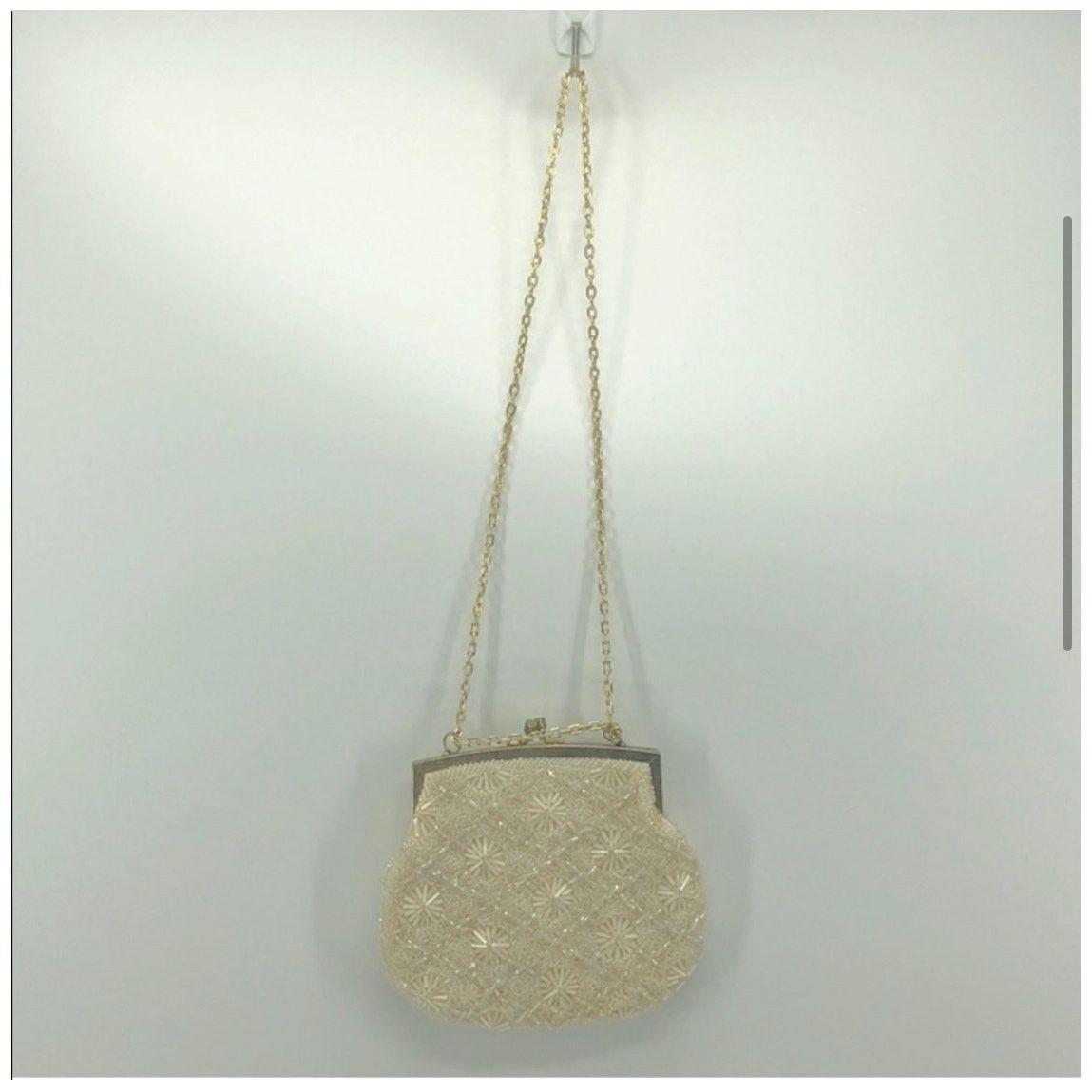 Other Vintage made in Hong Kong White Beaded Bag gold chain Size ONE SIZE - 2 Thumbnail