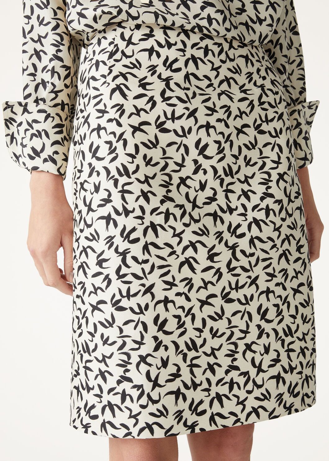 Loro Piana o1w1db10825 FAO7021 Silvia Skirt in White/Black Size 28" / US 6 / IT 42 - 3 Thumbnail