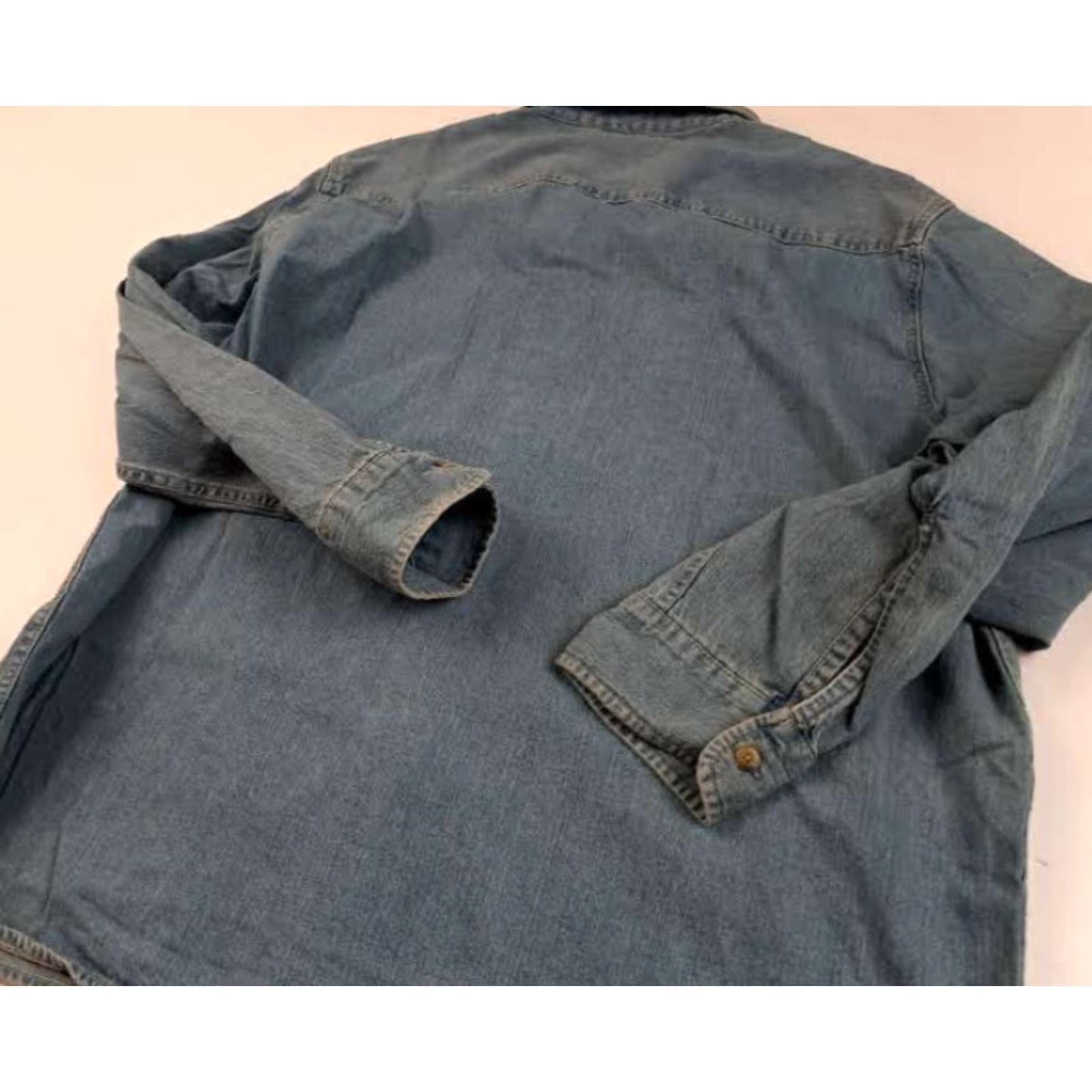 Levi's VINTAGE Levi's Button-Up Shirt Jeans 2XL Men Blue Denim Long Sleeve Horse 30in Pit to Pit EUC Size US XXL / EU 58 / 5 - 6 Thumbnail