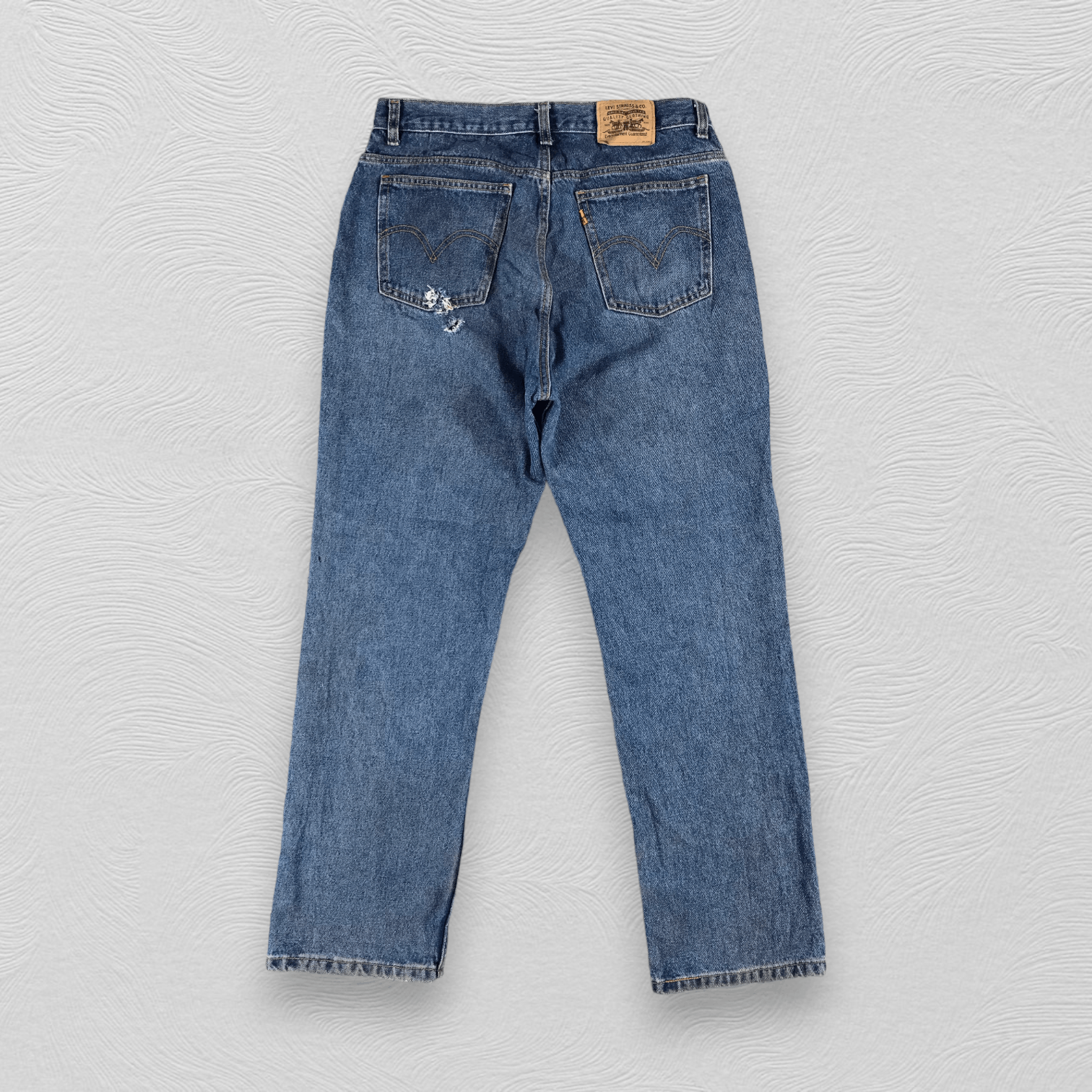 Levi's Vintage Levis 565 Jeans Blue Wash Denim KJ1060 Size US 33 - 2 Thumbnail