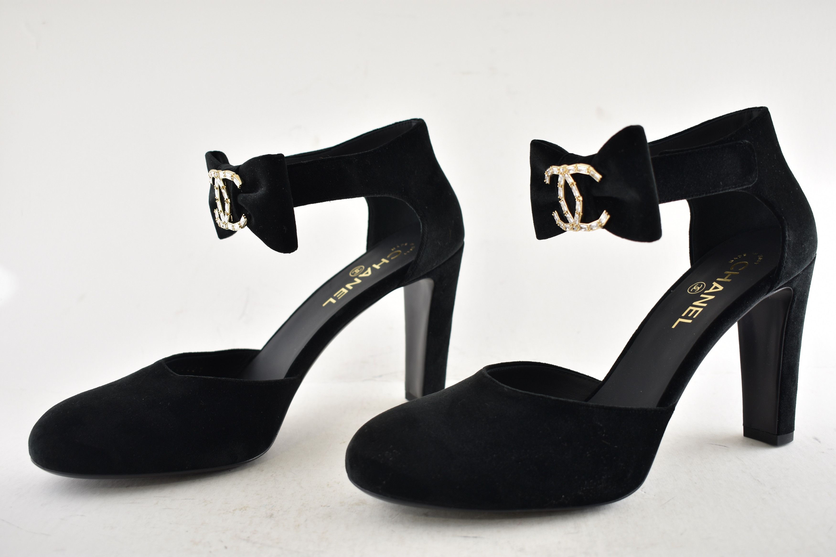 Chanel Chanel 24K Velvet Bow Crystal CC Ankle Strap Heel Pump 42 Size US 12 / IT 42 - 18 Thumbnail