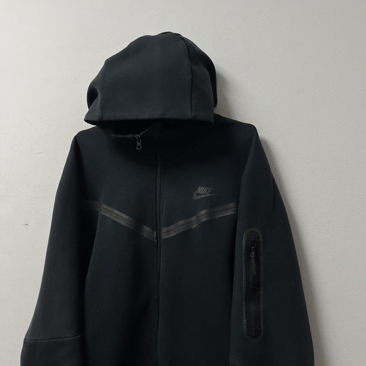Nike Nike Tech Fleece Hoodie Black Size: L Size US L / EU 52-54 / 3 - 2 Thumbnail