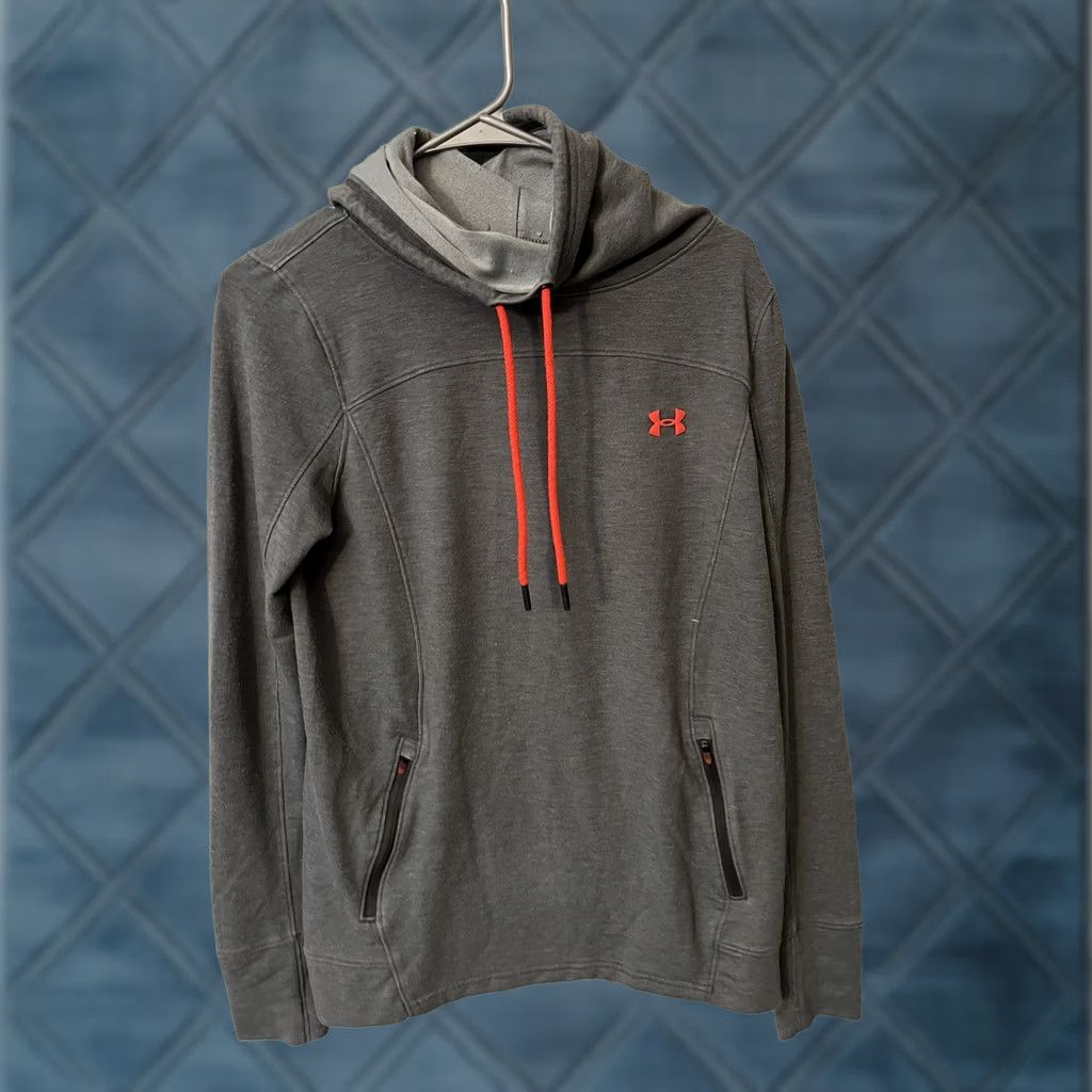 Under Armour Under Armour Sweater Women’s Medium Gray Cowl Neck Pockets Size M / US 6-8 / IT 42-44 - 1 Thumbnail
