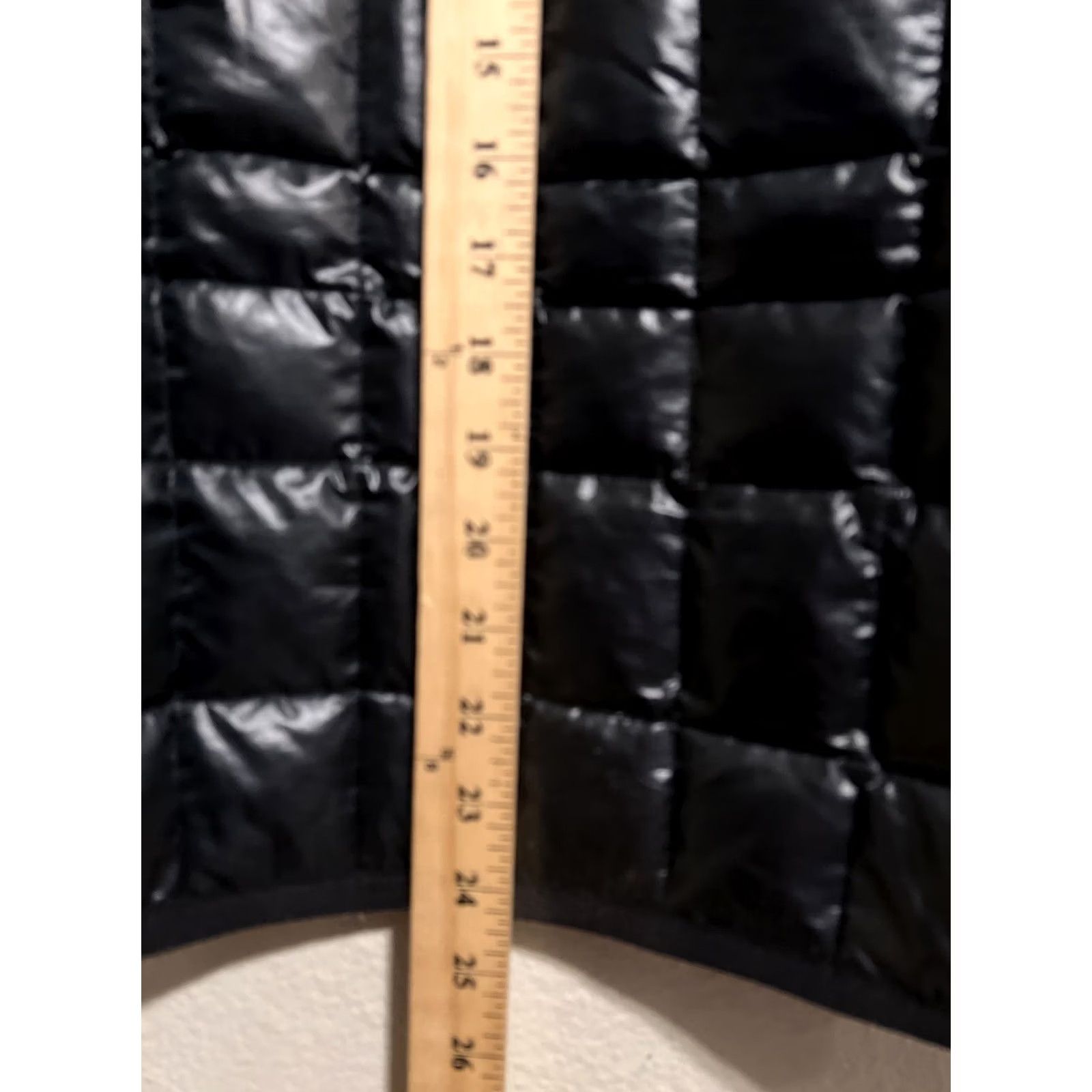 Vintage Lolë Women's Puffer Jacket XL Black Down Insulated Mid-Length Zip Pocket Exterior Quoted J1771 Size XL / US 12-14 / IT 48-50 - 3 Thumbnail