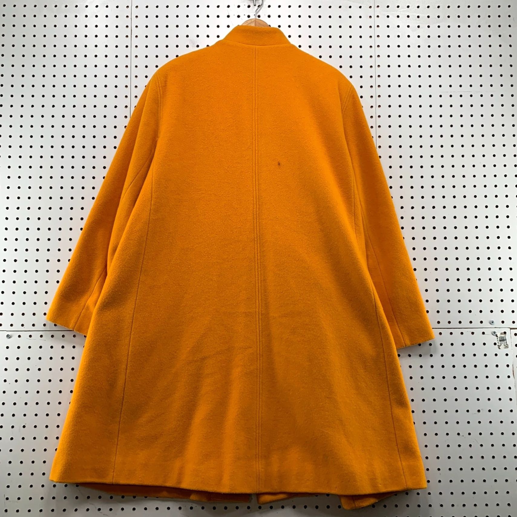 Vintage VINTAGE Benard Holtzman Harve Benard 100% Wool Button Coat Women 16 Yellow Orange Jacket Coat Overcoat Long Sleeve Winter Fall Casual Denim? Size XXL / US 16-18 / IT 52-54 - 2 Thumbnail