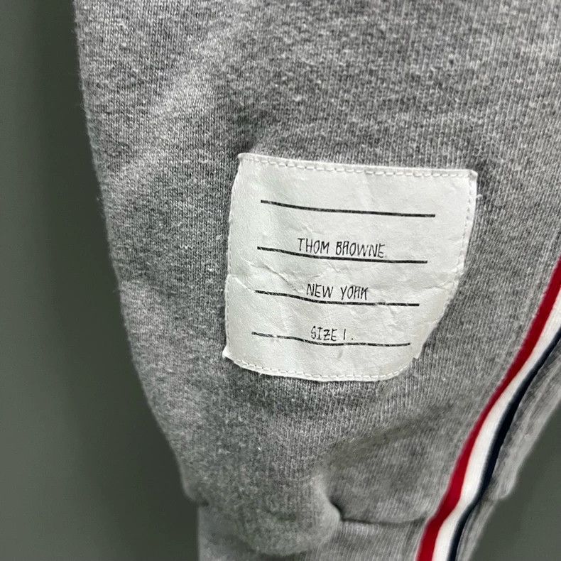 Thom Browne Thom browne Size 1 Side striped sweatpants 2503-Nextarrow Size US 27 - 7 Thumbnail