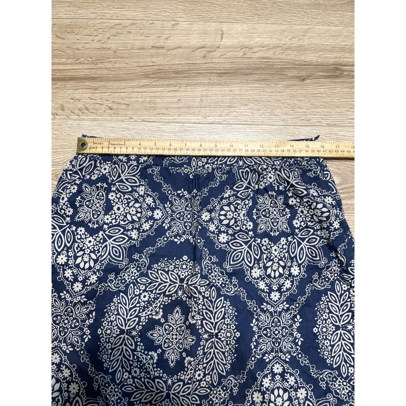 Vintage VINTAGE G.H. Bass Boho Floral A-Line Skirt 10 Lightweight Cotton Navy Blue Beige Womens Size 32" / US 10 / IT 46 - 6 Thumbnail
