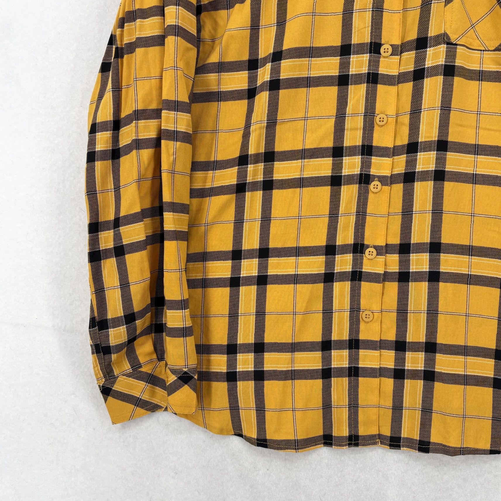 Torrid Torrid Button-Up Shirt Womens 1X Yellow Plaid Long Sleeve Plus Size XL / US 12-14 / IT 48-50 - 3 Thumbnail