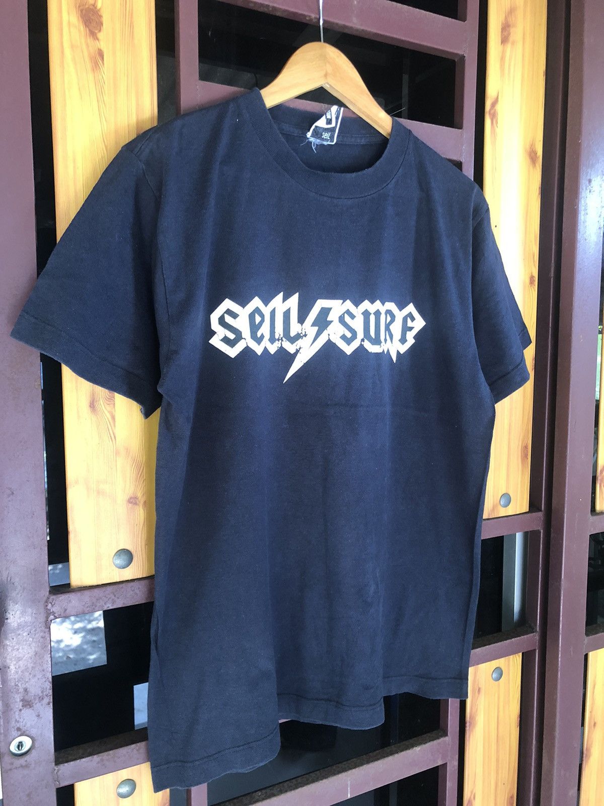 Japanese Brand 🔥Vintage 90s🔥Old School Seil Surf Crew Tshirts Size US M / EU 48-50 / 2 - 11 Thumbnail