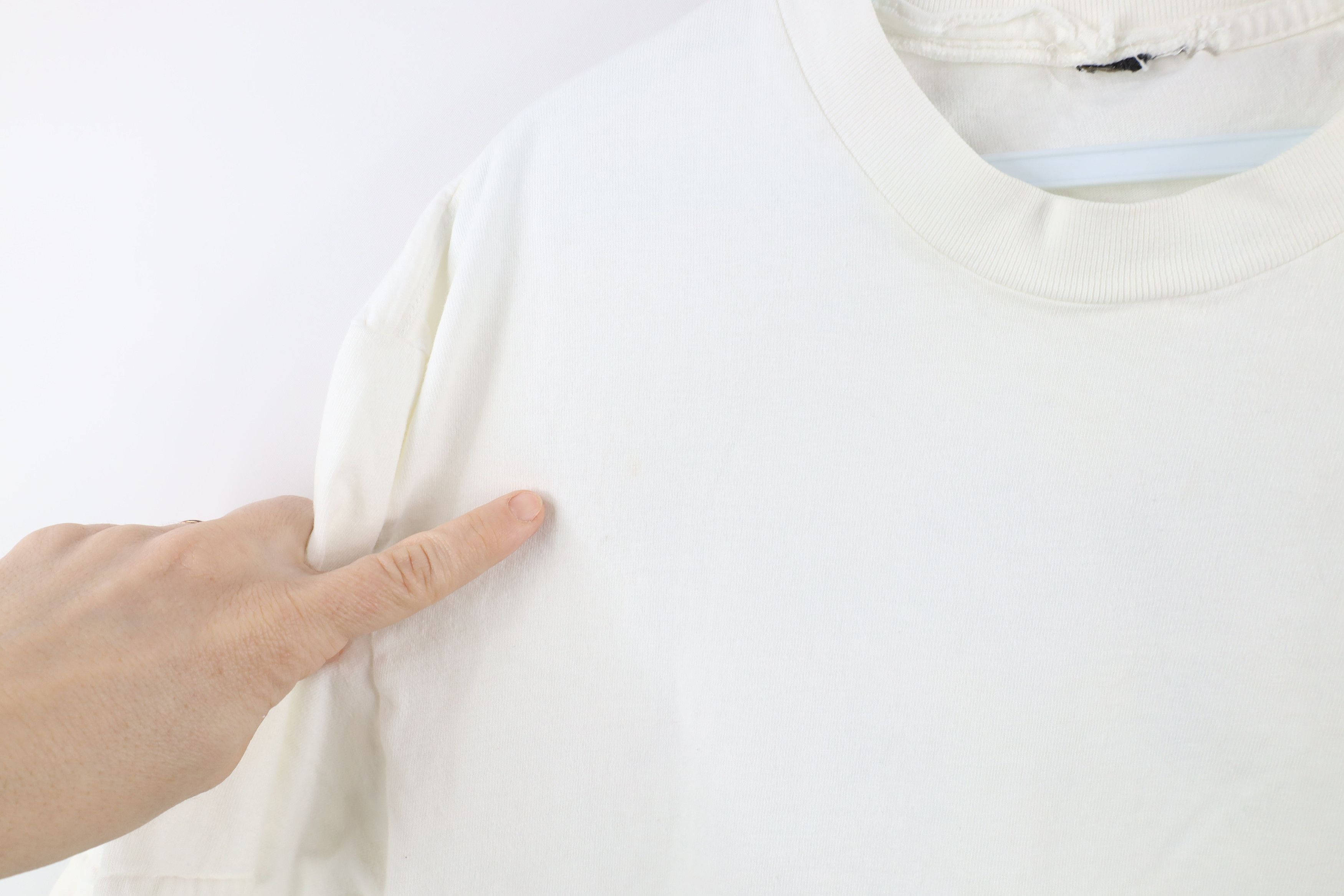 No Fear × Vintage Vintage 90s No Fear Spell Out Soccer T-Shirt White Cotton Size US M / EU 48-50 / 2 - 5 Thumbnail