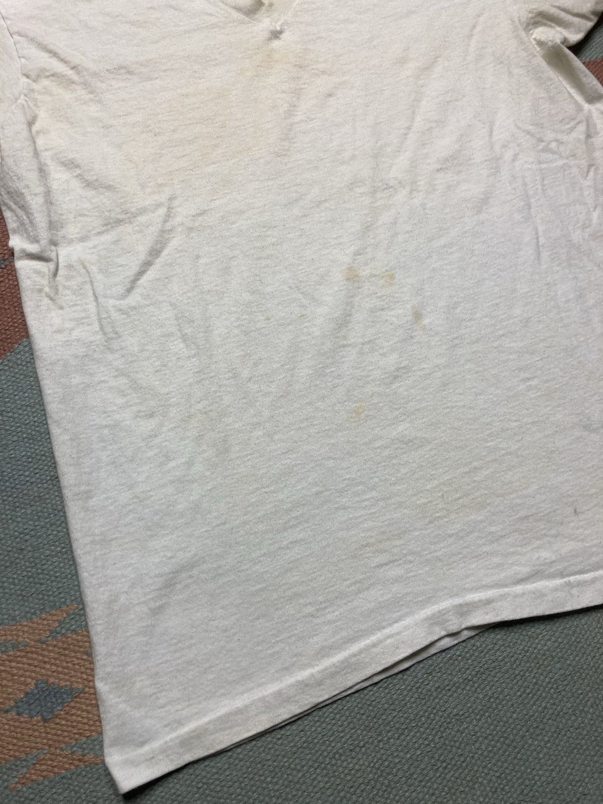 Hanes × Vintage blank white t shirt v neck hanes soft cotton grunge comfy XL Size US XL / EU 56 / 4 - 4 Thumbnail
