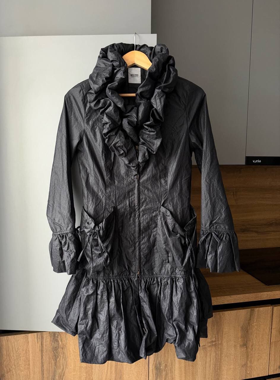 Moschino Moschino Cheap and Chic Vintage Flare Coat Size M / US 6-8 / IT 42-44 - 1 Thumbnail