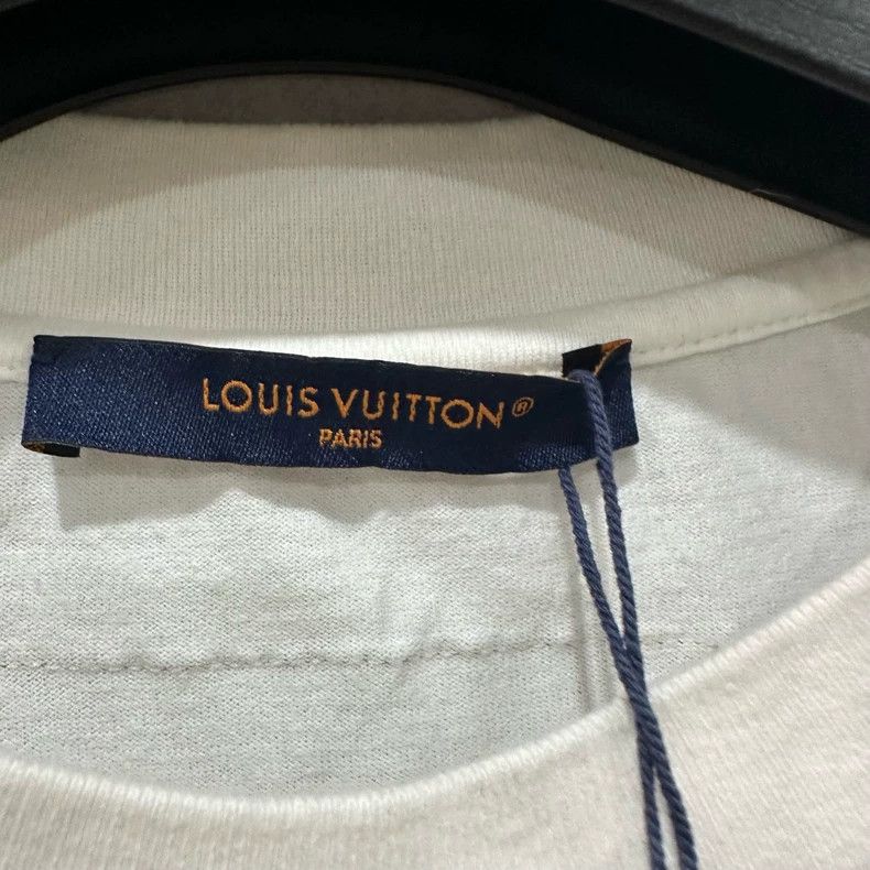Louis Vuitton Louis Vuitton White Peace Dove Short Sleeve Size US M / EU 48-50 / 2 - 4 Thumbnail
