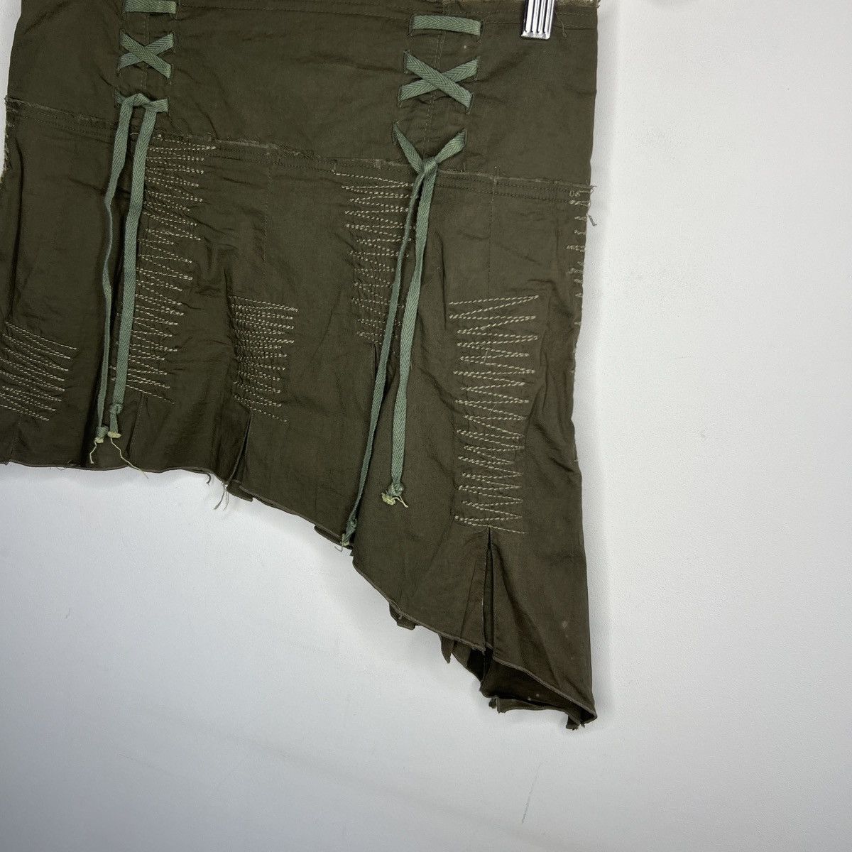 Japanese Brand Tactical asymmetric patchwork cargo mini skirt y2k 00s Size 30" / US 8 / IT 44 - 2 Thumbnail