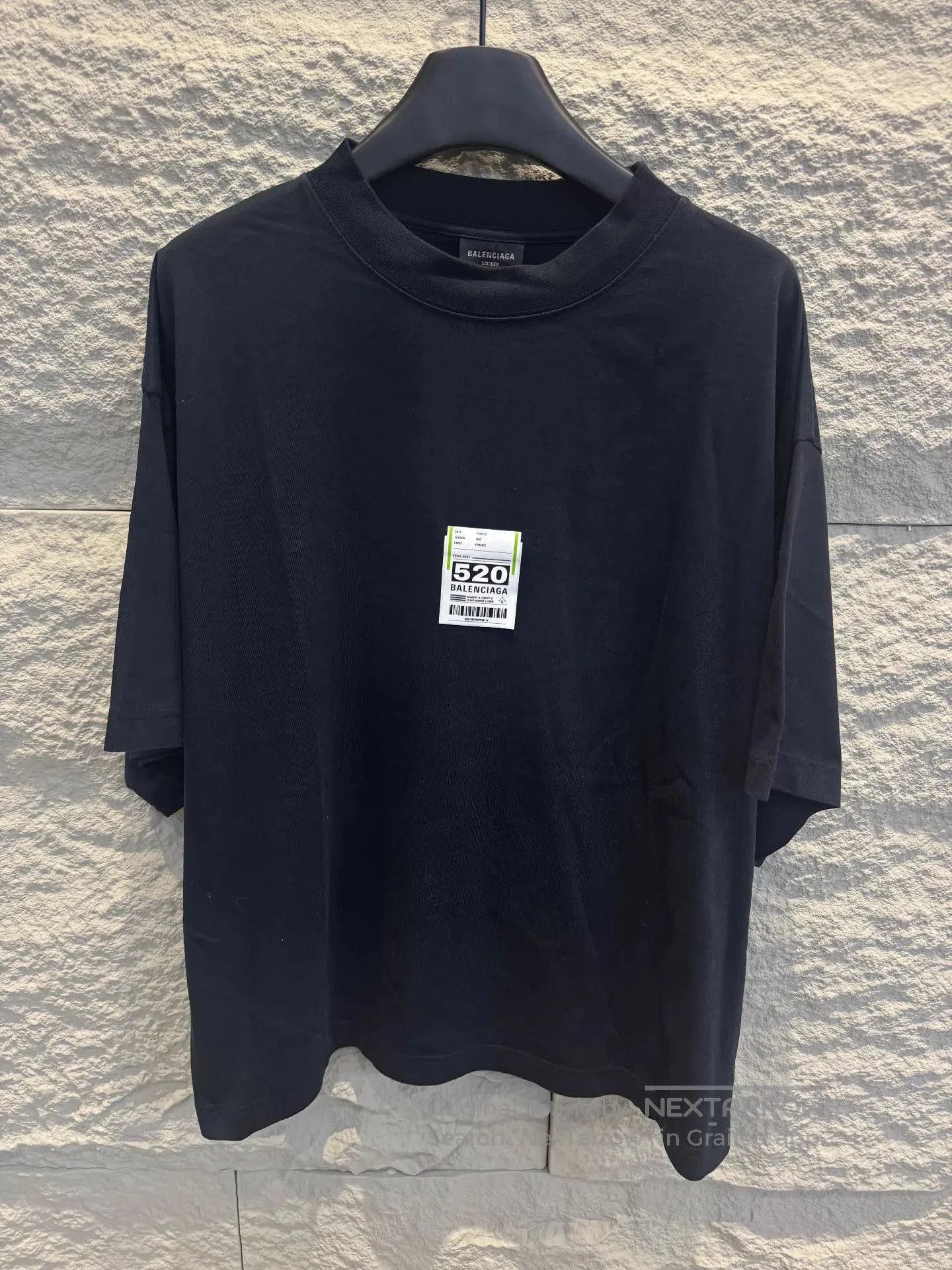 Balenciaga Black Short-Sleeve Crewneck Shirt. Size US L / EU 52-54 / 3 - 1 Thumbnail