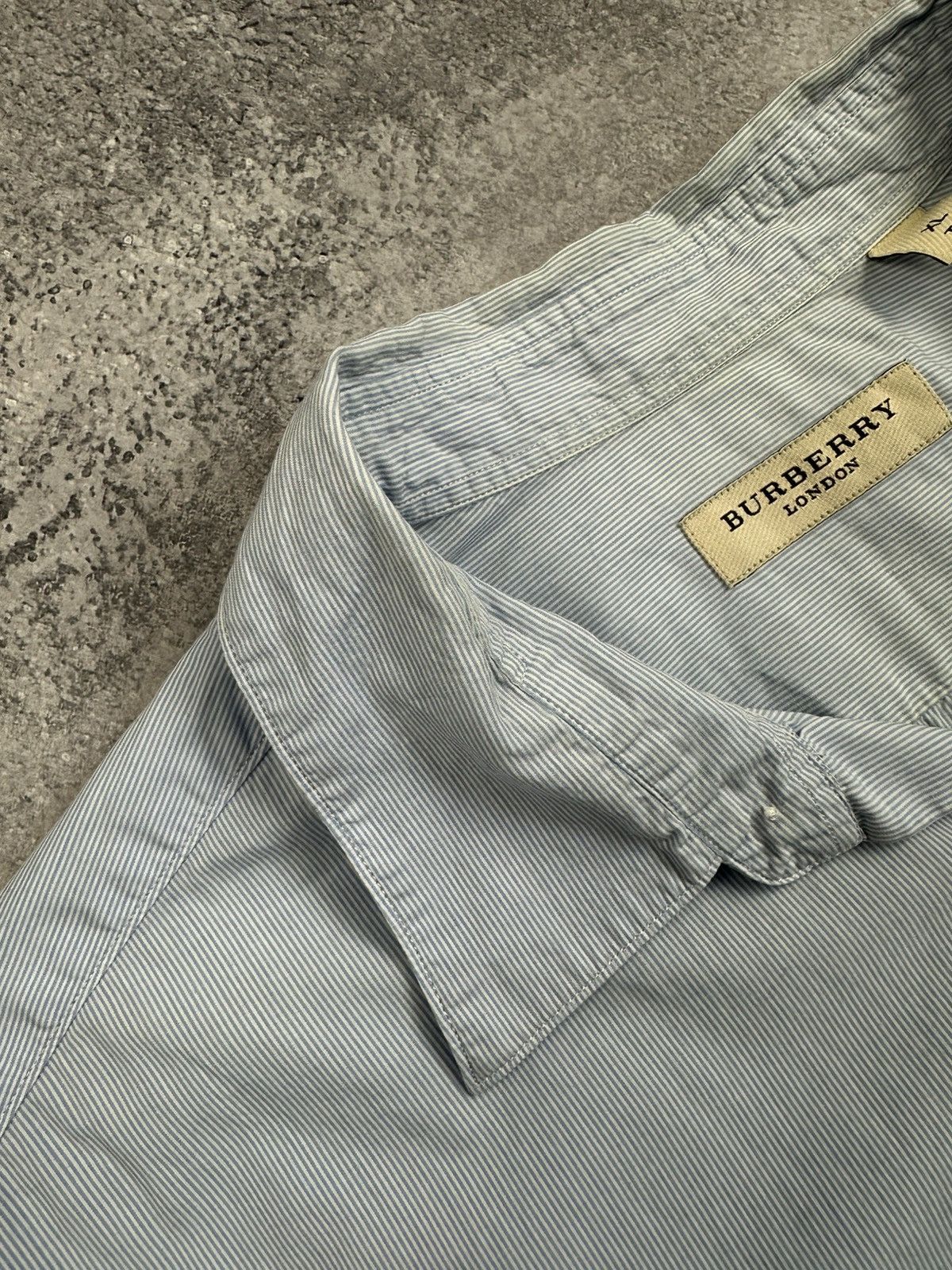 Burberry Burberry Button Up Shirt Nova Check Vintage Luxury London Size US XL / EU 56 / 4 - 5 Thumbnail