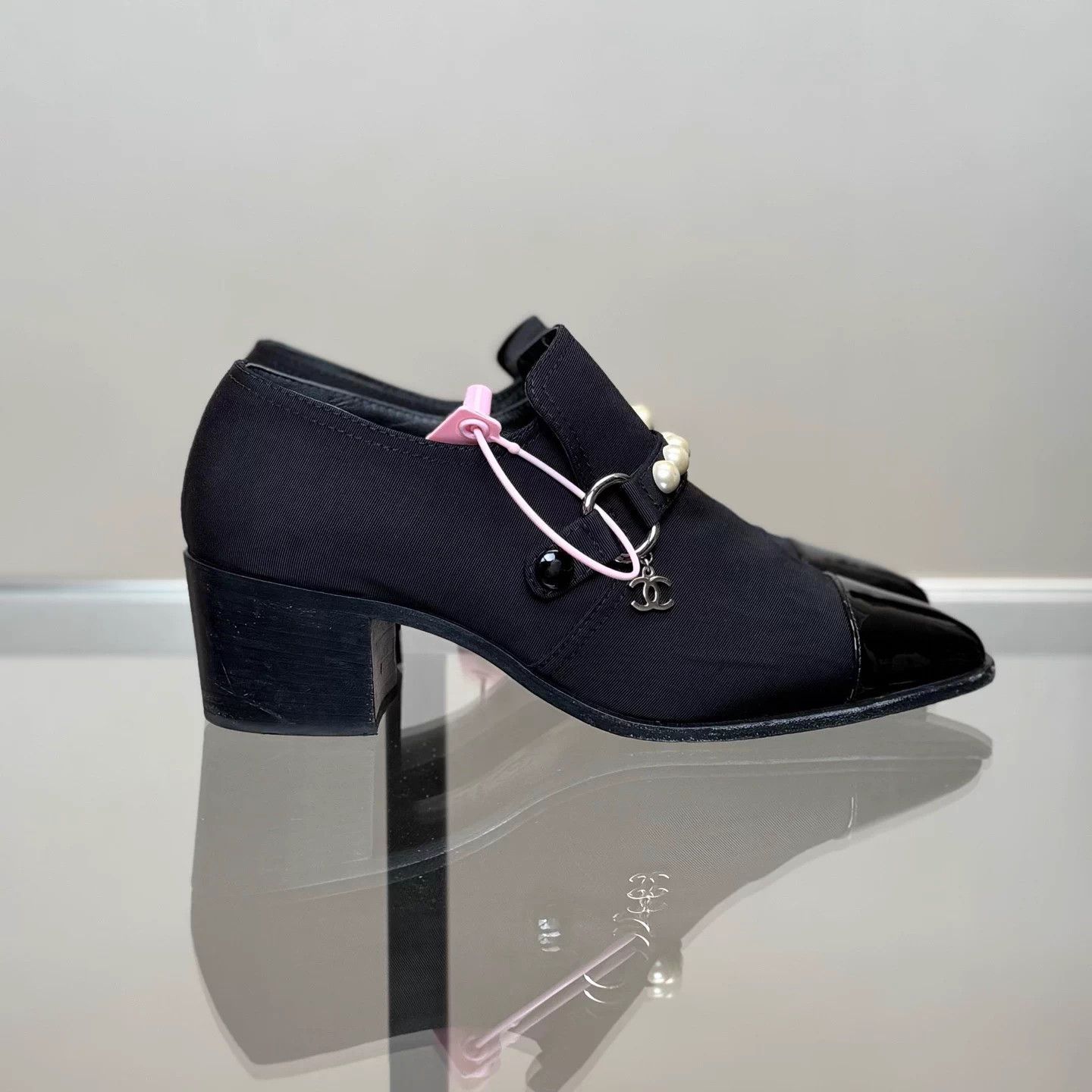 Chanel CHANEL Pearl Block Heel Short Boots EUR38 99 Size US 7 / IT 37 - 3 Thumbnail