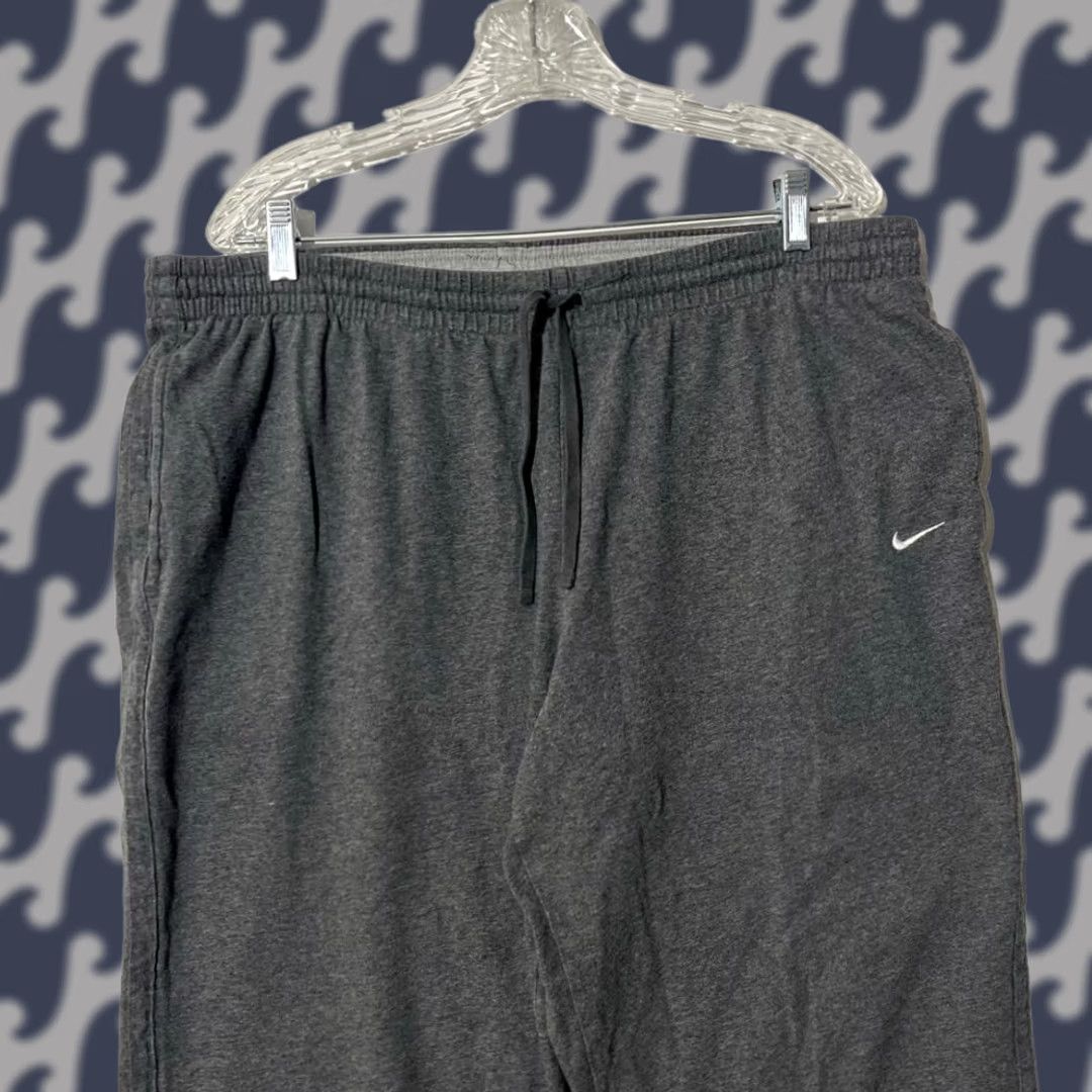 Nike Nike Sweatpants Pants Men XXL Gray Wide Fleece Athletic Active Inseam 30 Big & Tall Relaxed Fit Comfort Casual Size US 39 - 1 Thumbnail