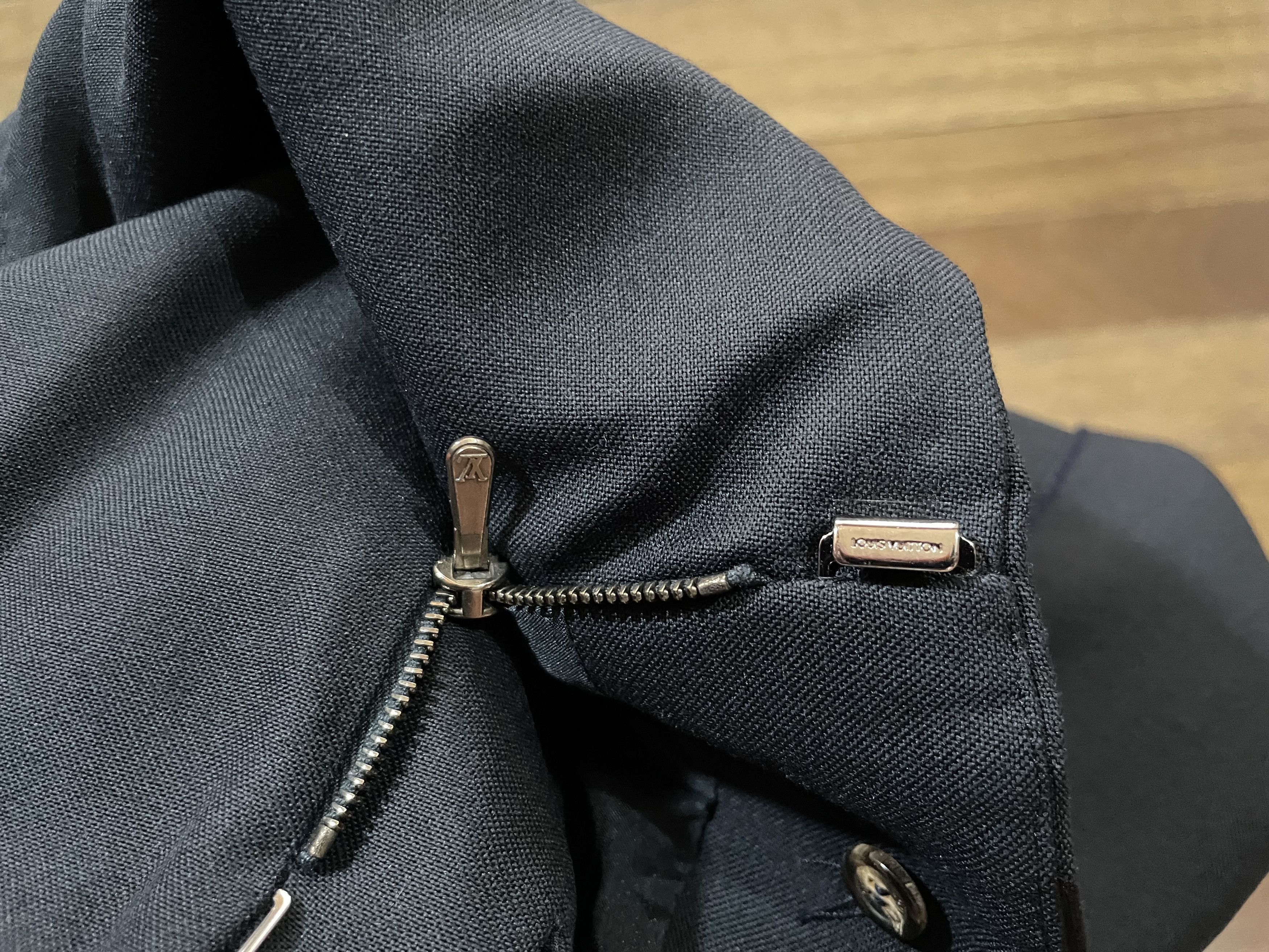 Louis Vuitton Louis Vuitton Wool Skirt Size 28" / US 6 / IT 42 - 7 Thumbnail