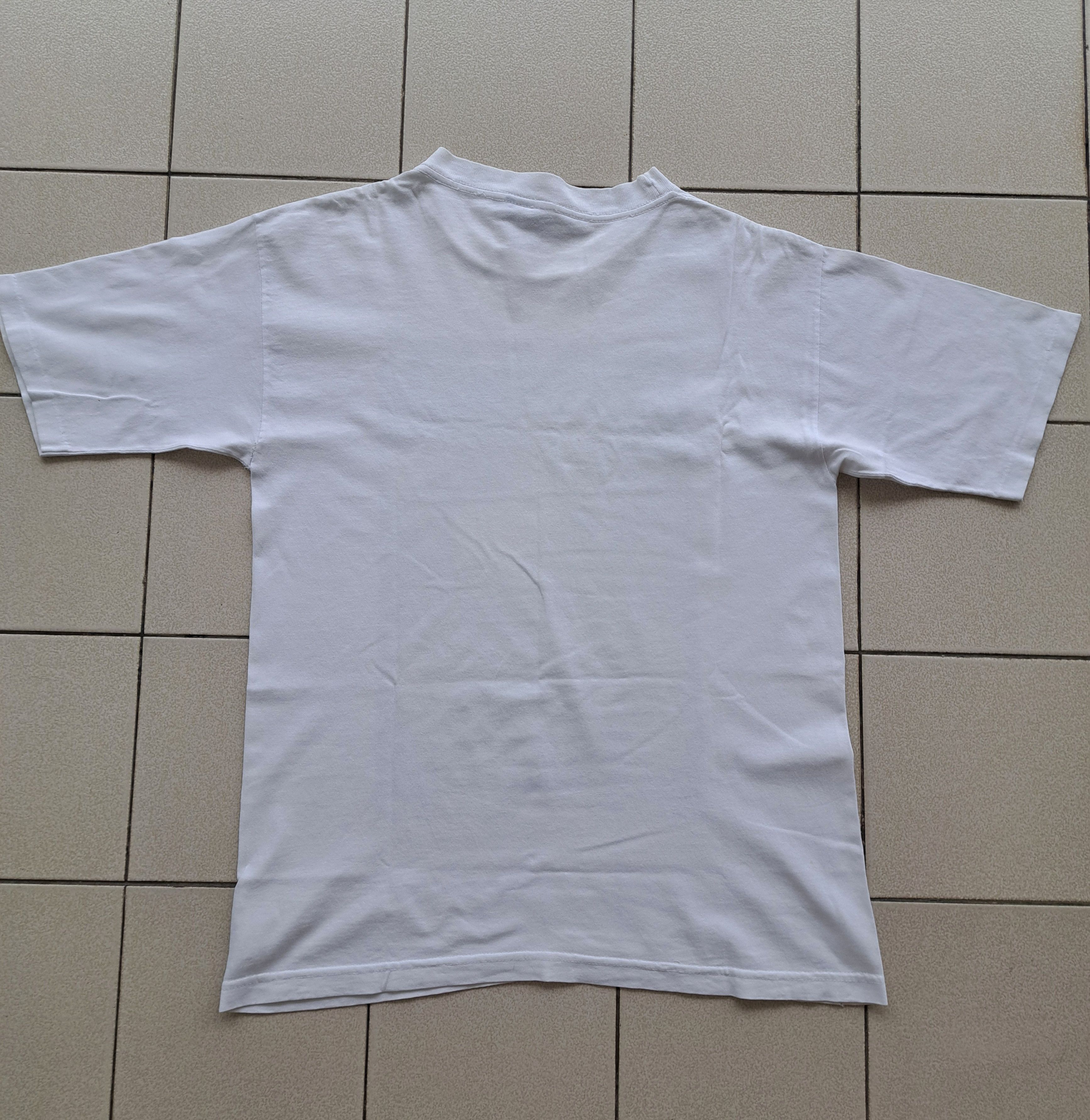 Vintage Vintage Christian Riese Lassen Art T-Shirt Size US M / EU 48-50 / 2 - 3 Thumbnail