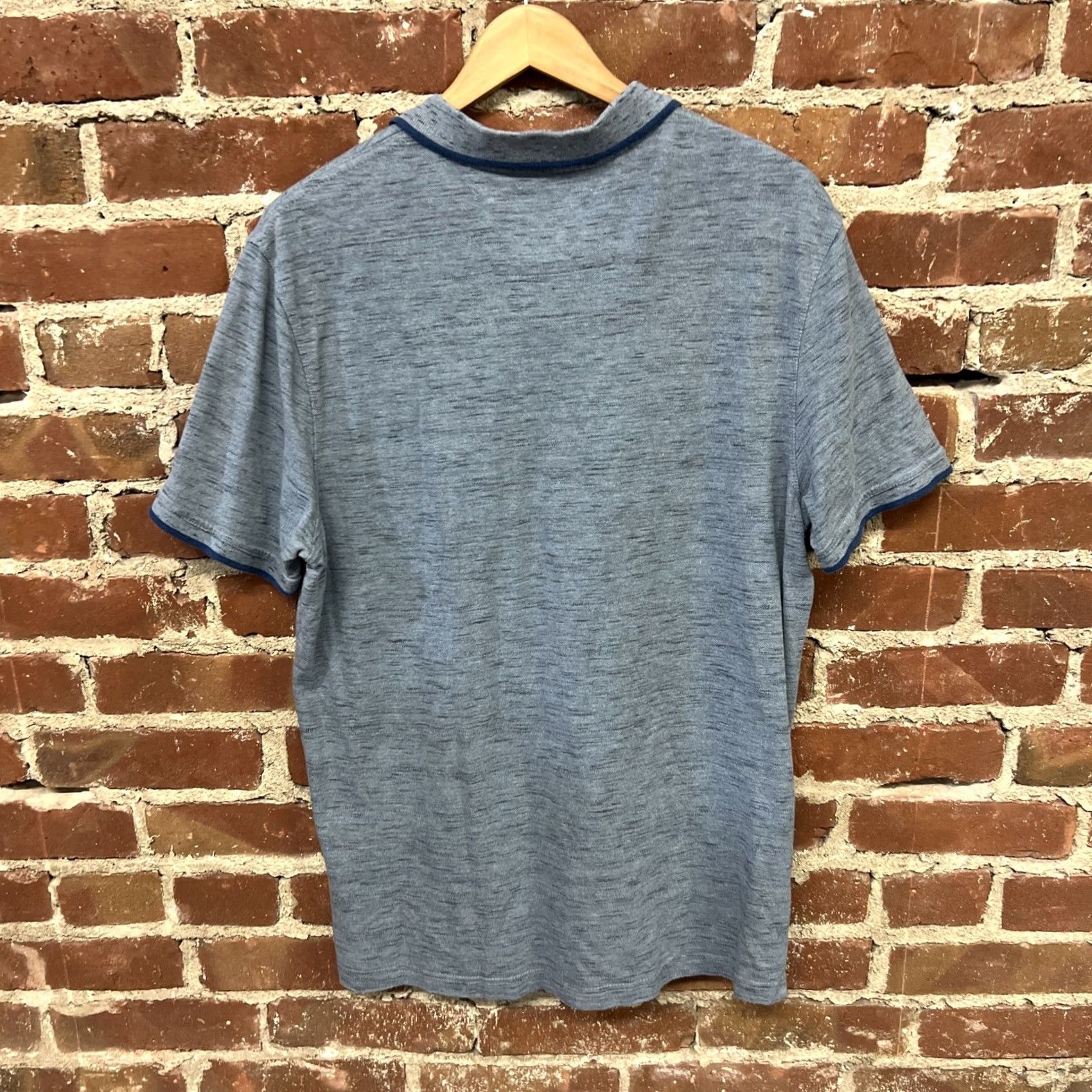 Banana Republic Banana Republic Polo Shirt Mens Large Blue Short Sleeve Size US L / EU 52-54 / 3 - 3 Thumbnail