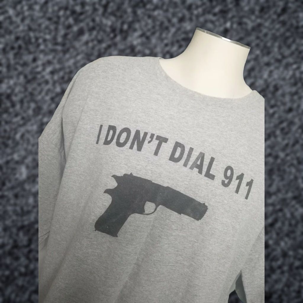 Etro BAYSIDE T-Shirt Mens 3XL Gray I Don’t Dial 911 USA Made Funny Graphic 100% Cotton Vintage-Not, Short Sleeve, Regular Fit Size US XXL / EU 58 / 5 - 1 Thumbnail