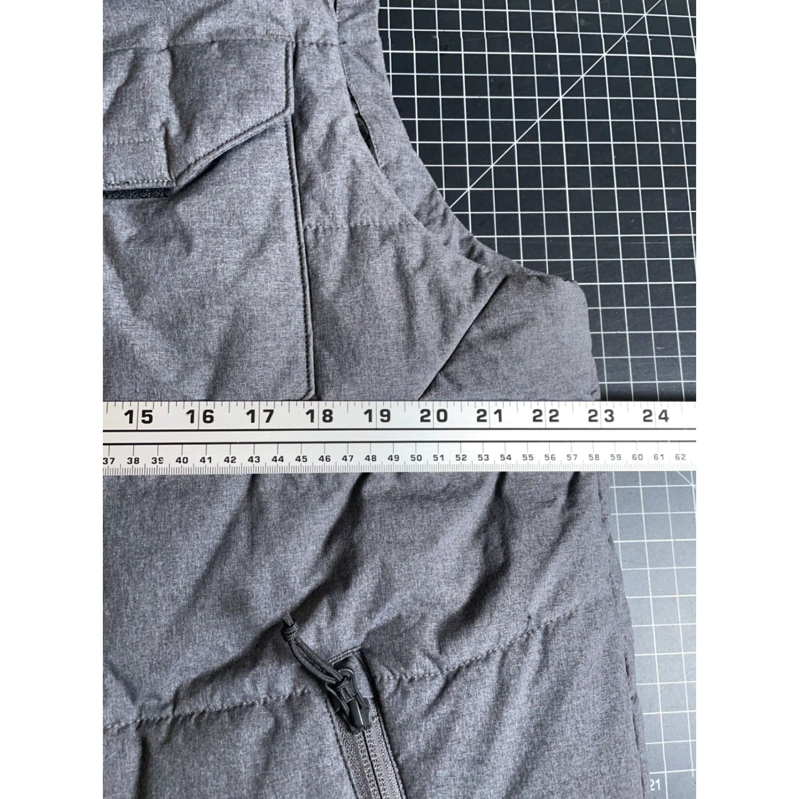 The North Face The North Face Puffer Vest Mens Large Gray Nylon Snap Button Insulated Vest Size US L / EU 52-54 / 3 - 5 Thumbnail