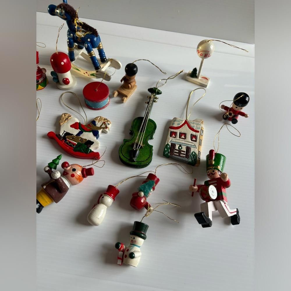 Designer Lot of 31 Vintage Wooden Ornaments Size ONE SIZE - 5 Thumbnail
