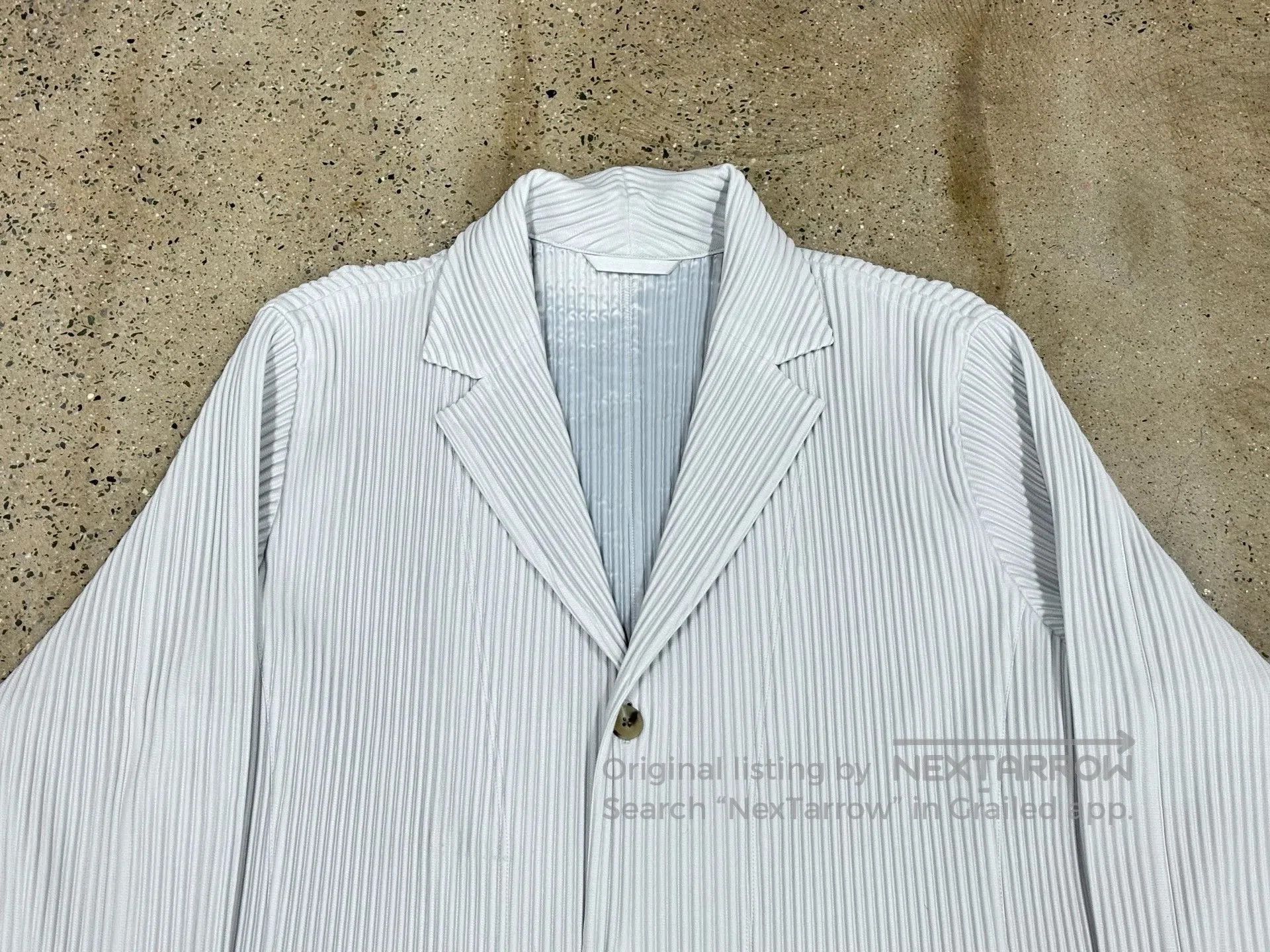 Homme Plisse Issey Miyake Issey Miyake Homme Plisse Pleated Coat. Size US L / EU 52-54 / 3 - 5 Thumbnail