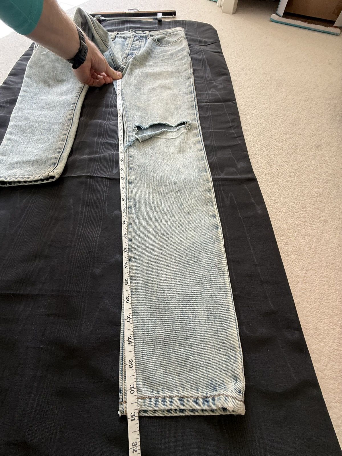 Saint Laurent Paris 1/1 SS16 Saint Laurent knee slit crash hedi jeans 28 sample Size US 28 / EU 44 - 8 Thumbnail