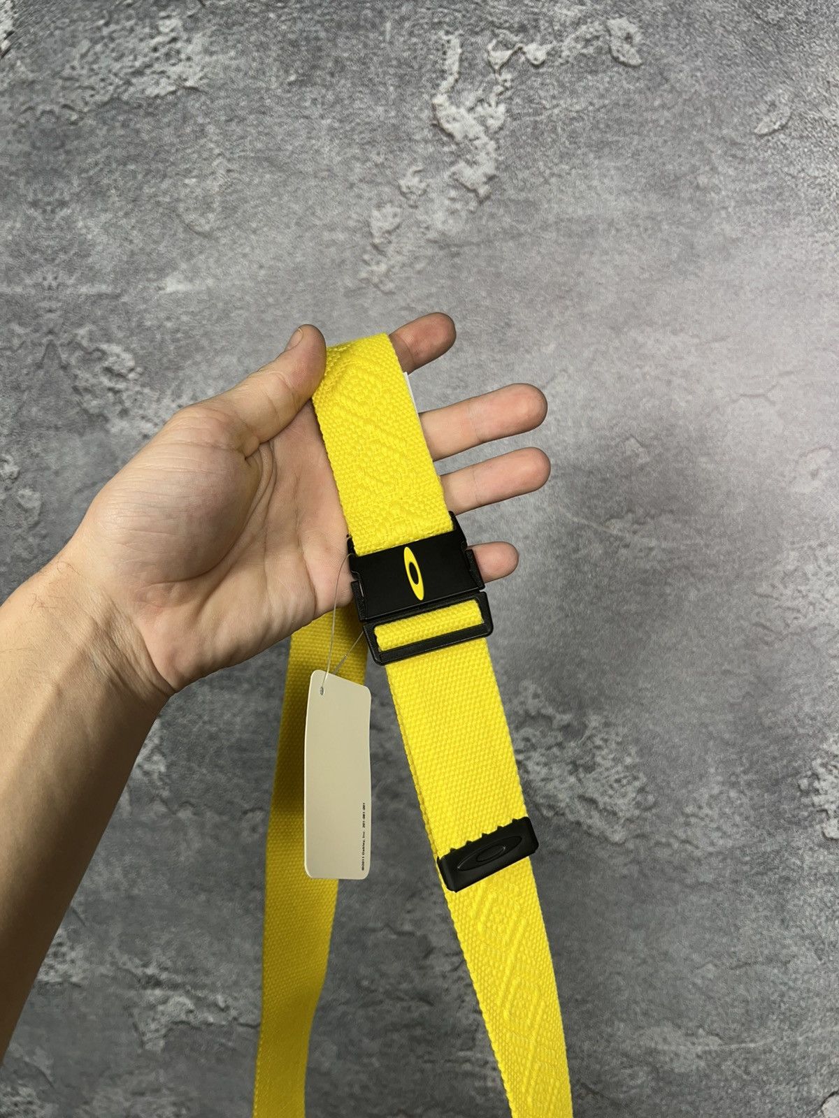 Oakley New Vintage Oakley Belt With Metal Buckle Logo Size ONE SIZE - 2 Thumbnail