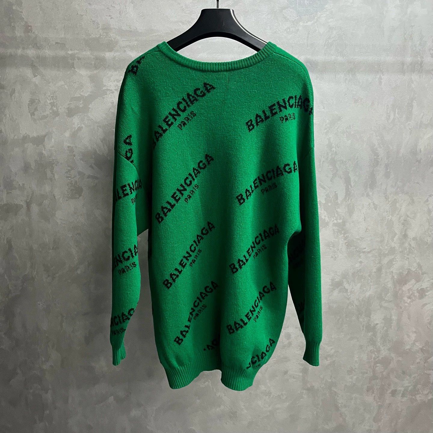 Balenciaga green v-neck printed long sleeve sweater Size US M / EU 48-50 / 2 - 5 Thumbnail