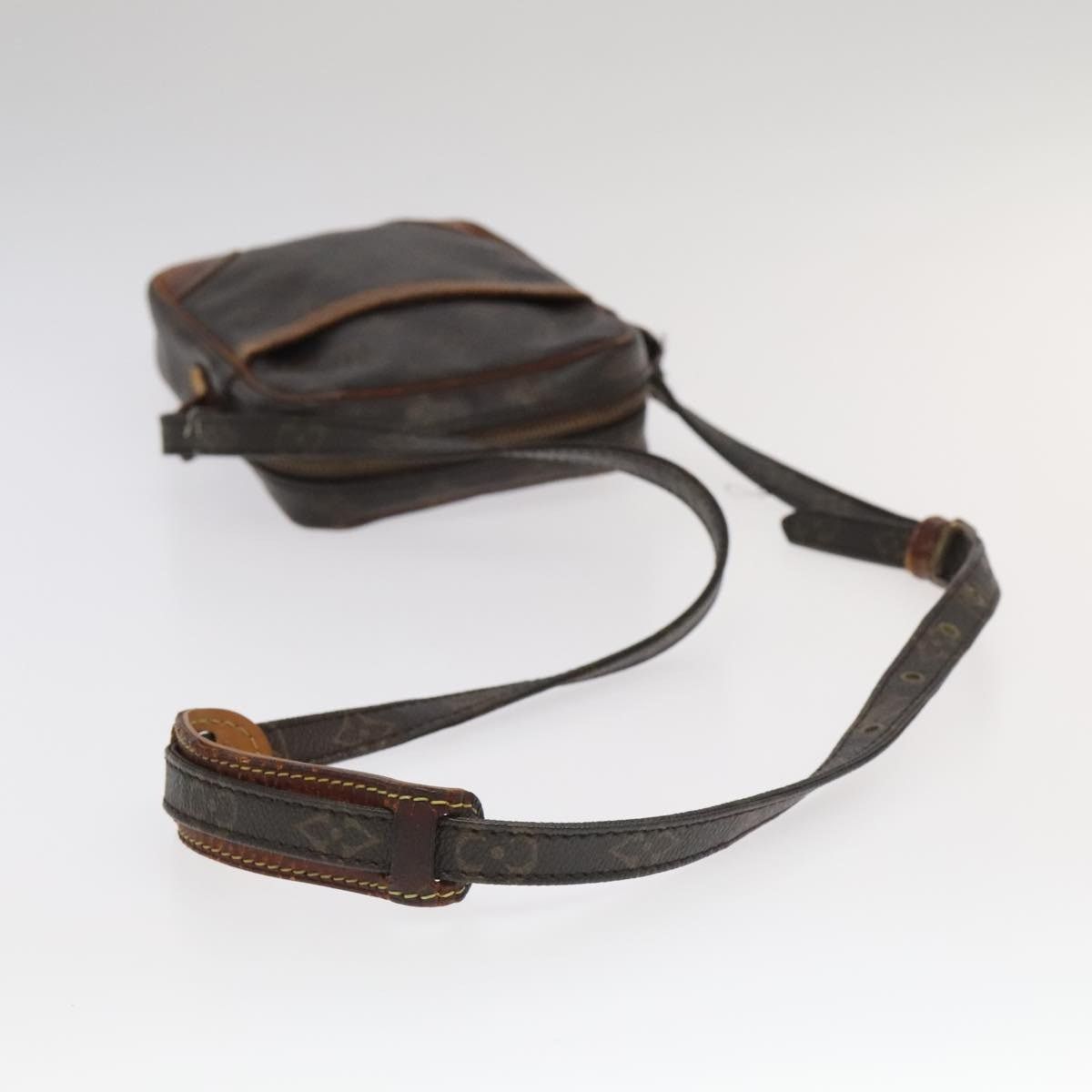 Louis Vuitton LOUIS VUITTON Monogram Danube Shoulder Bag M45266 Size ONE SIZE - 6 Thumbnail