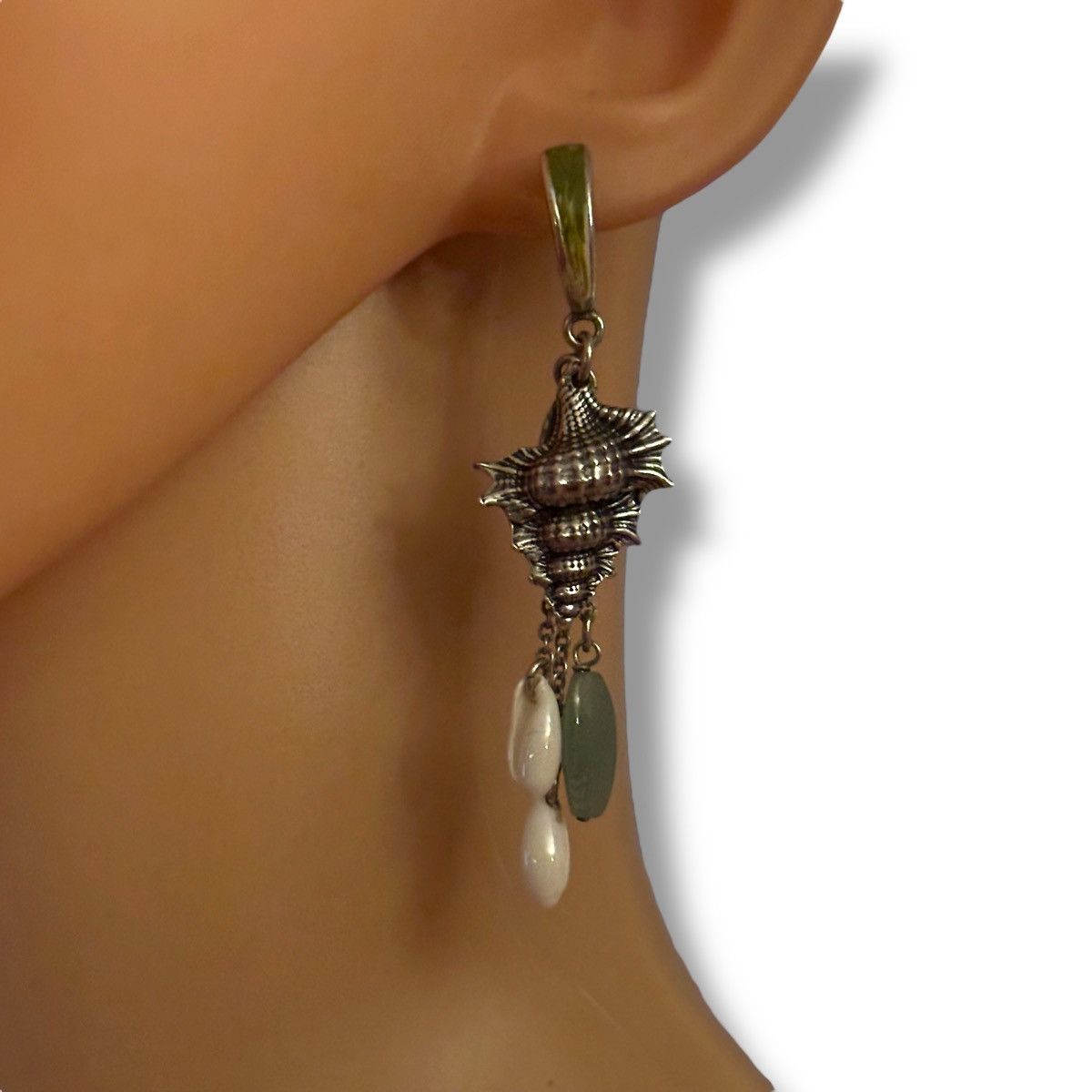 Other Nature Beachy silver tone Concho shell dangle earrings Size ONE SIZE - 2 Thumbnail
