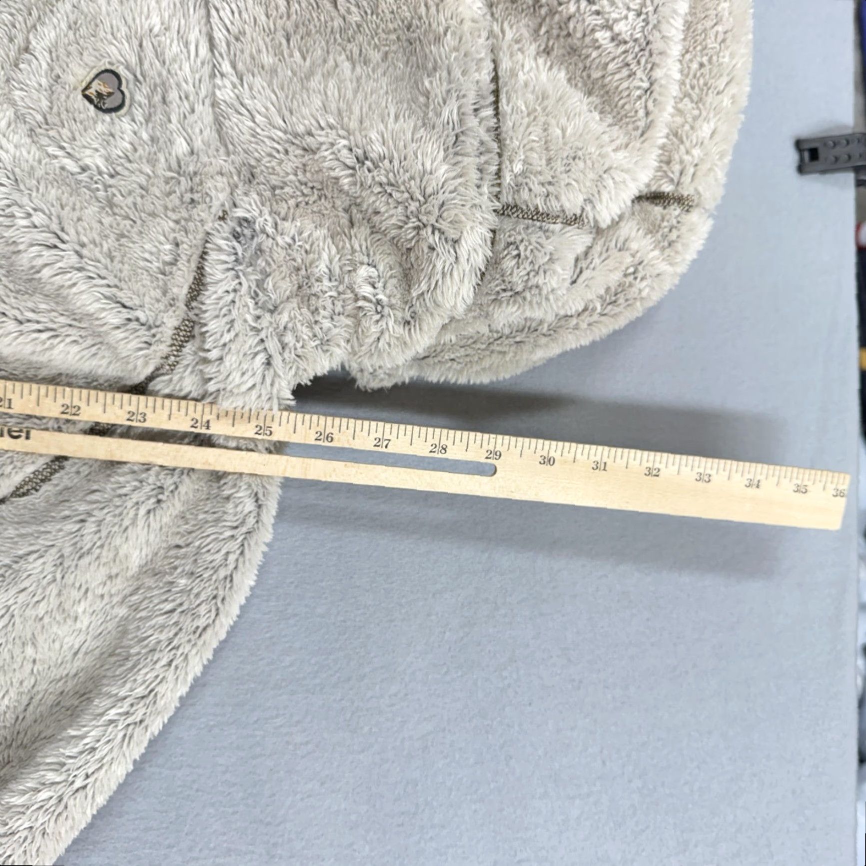Vintage Kuhl Jacket Womens L Beige Flight Fleece Hooded Full Zip Thumbholes Polyester Pockets Zipped Pockets Outdoor Casual Travel Womens High Quality Size L / US 10 / IT 46 - 6 Thumbnail