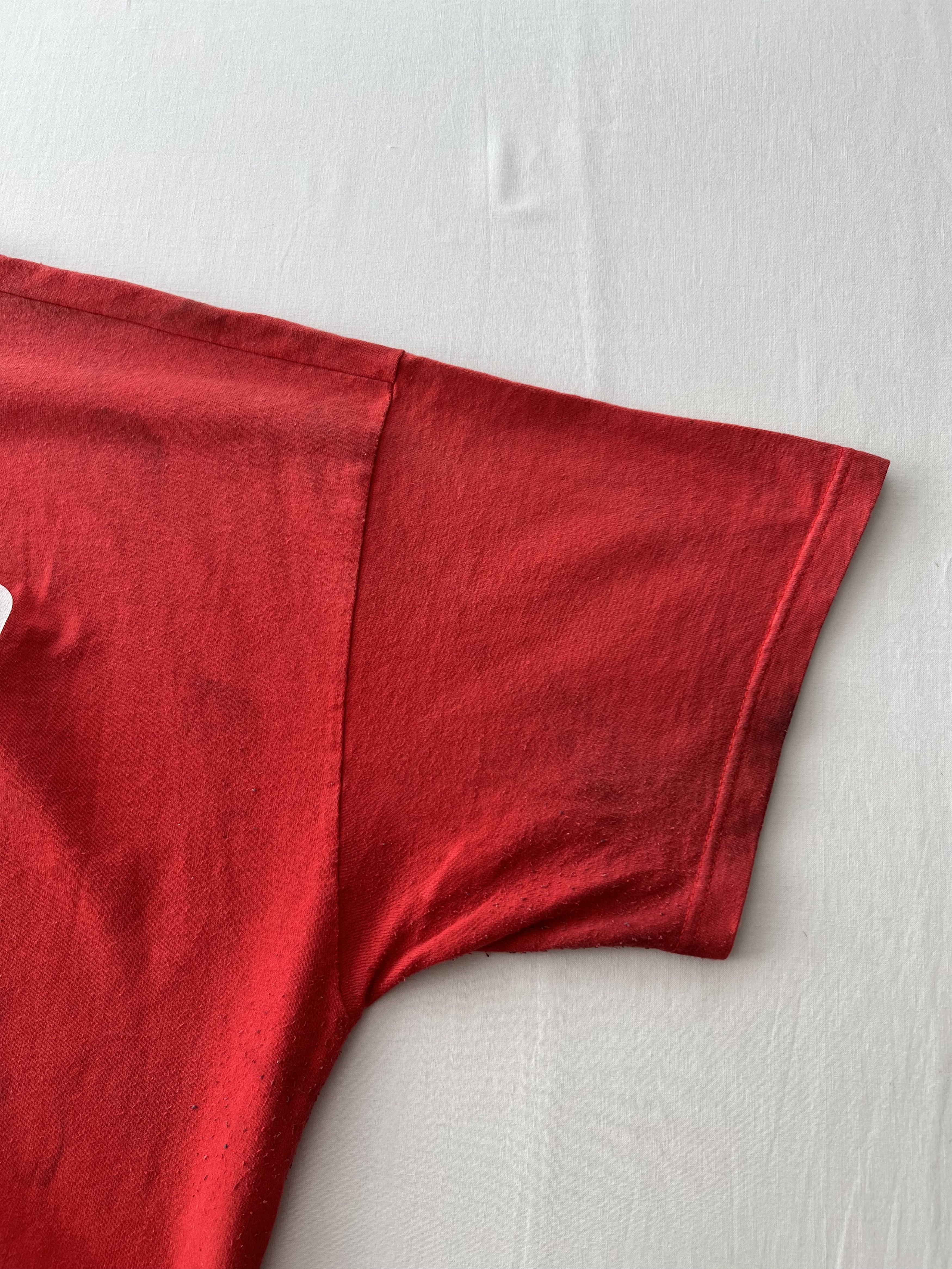 Vintage Vintage 90s Ducati Steve Hislop #7 Moto Racing Red T-shirt Size US XXL / EU 58 / 5 - 21 Thumbnail