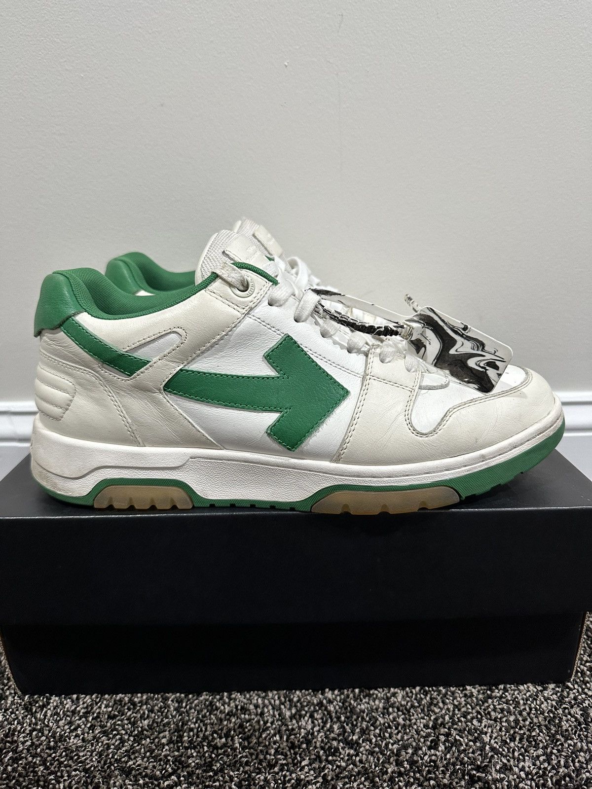 Off-White Off-White Virgil Out Of Office OOO White/Green Sneakers Size US 13 / EU 46 - 2 Thumbnail