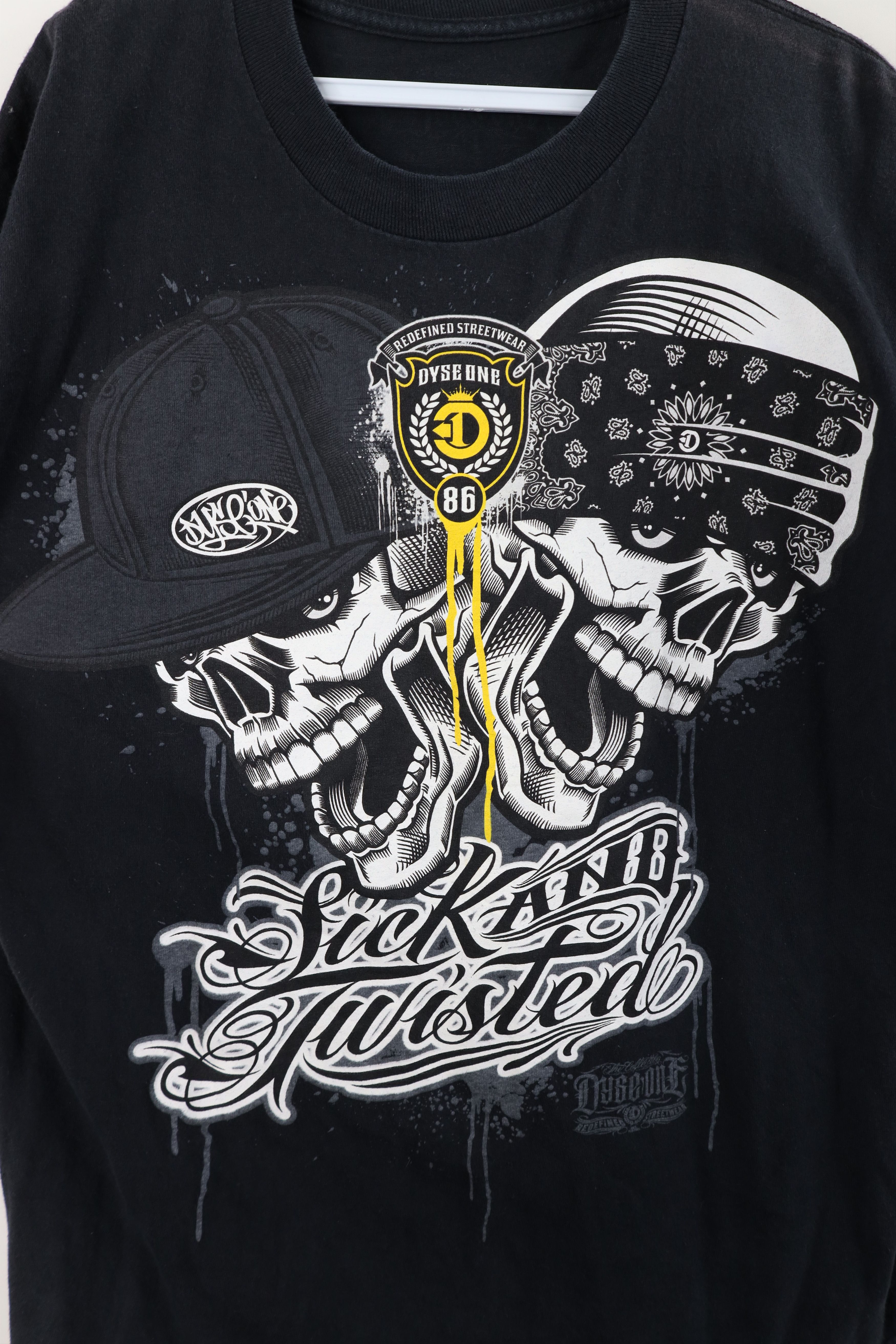 Vintage Vintage Y2K Streetwear Sick and Twisted Skull T-Shirt Black Size US L / EU 52-54 / 3 - 4 Thumbnail