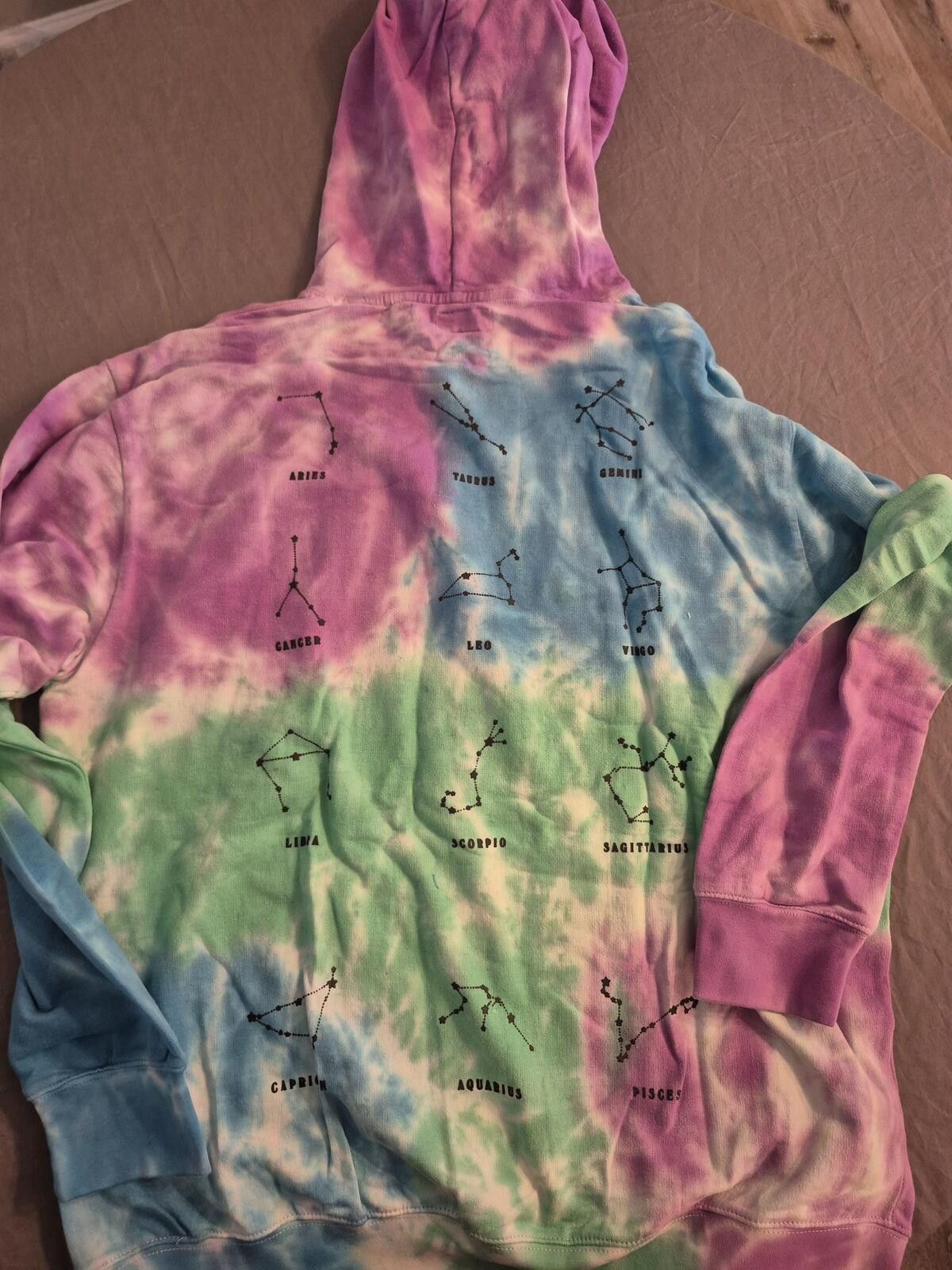 Other Chinatown Market Tyedye Hoodie Size 2XL XXL BNWT Size US XXL / EU 58 / 5 - 3 Thumbnail