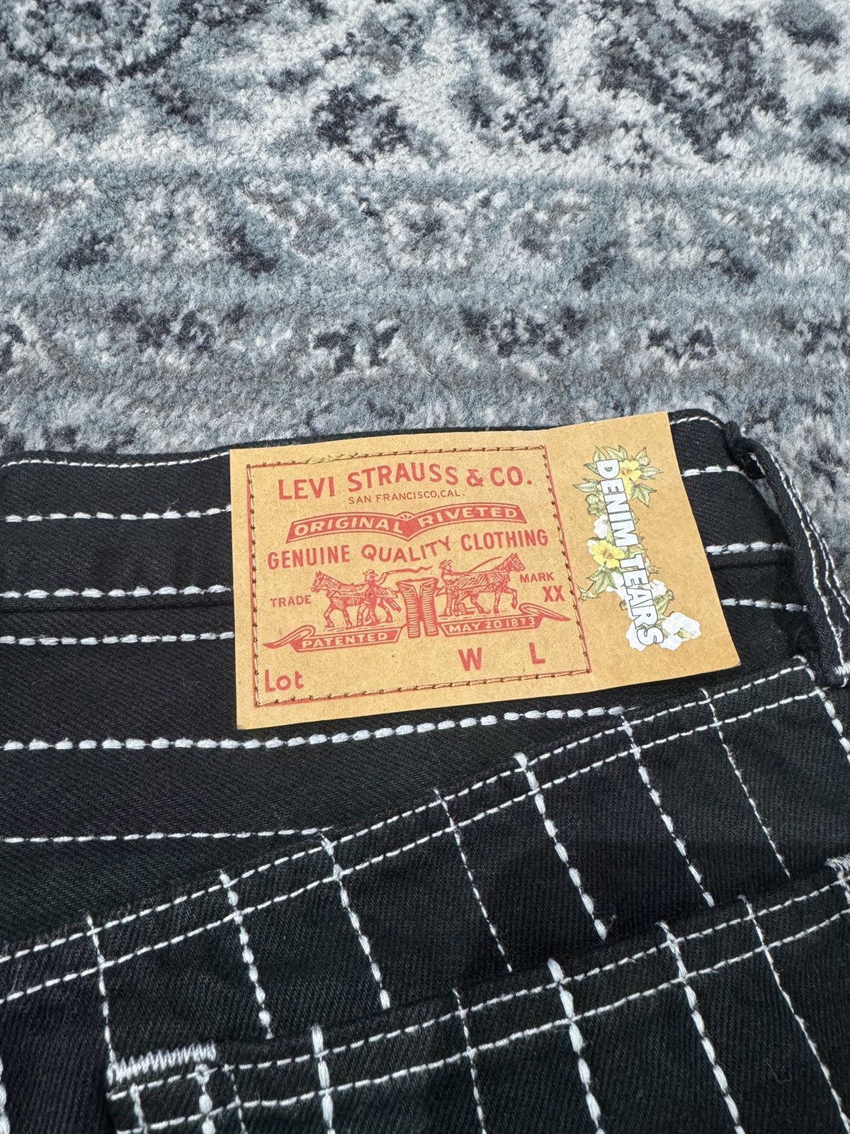 DENIM TEARS Denim Tears Levi’s 501 Peace Patchwork Pants Black Size US 34 / EU 50 - 4 Thumbnail