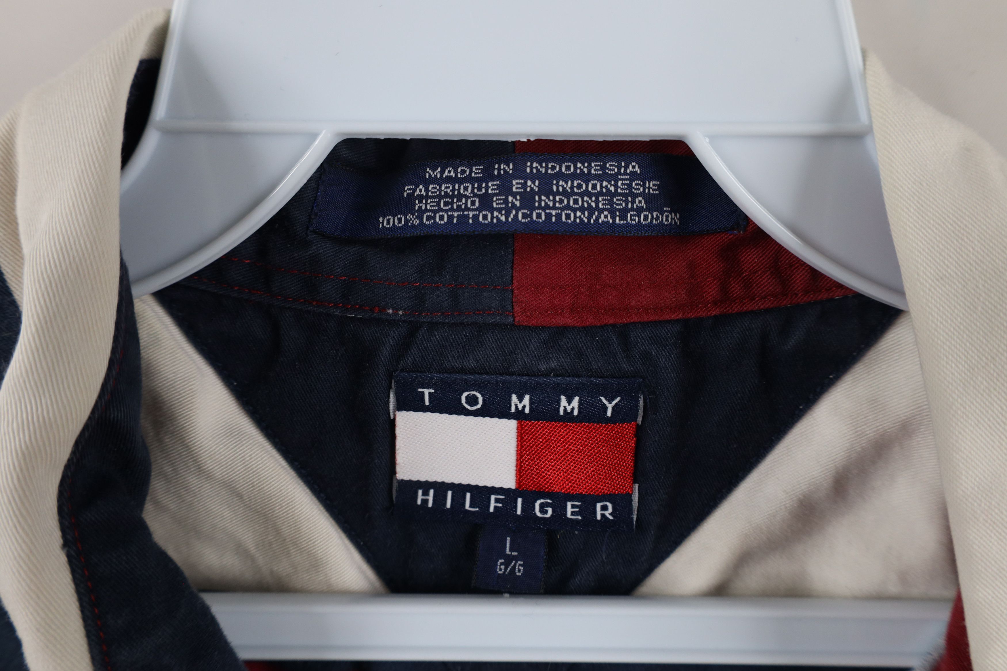 Tommy Hilfiger × Vintage Vintage 90s Tommy Hilfiger Short Sleeve Button Down Shirt Size US L / EU 52-54 / 3 - 7 Thumbnail