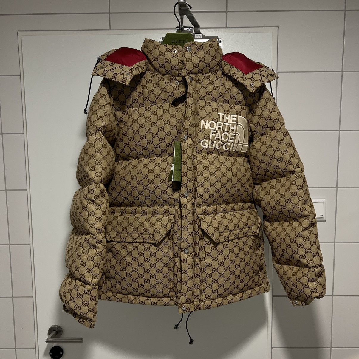 North Face Gucci Puffer Jacket in Medium
