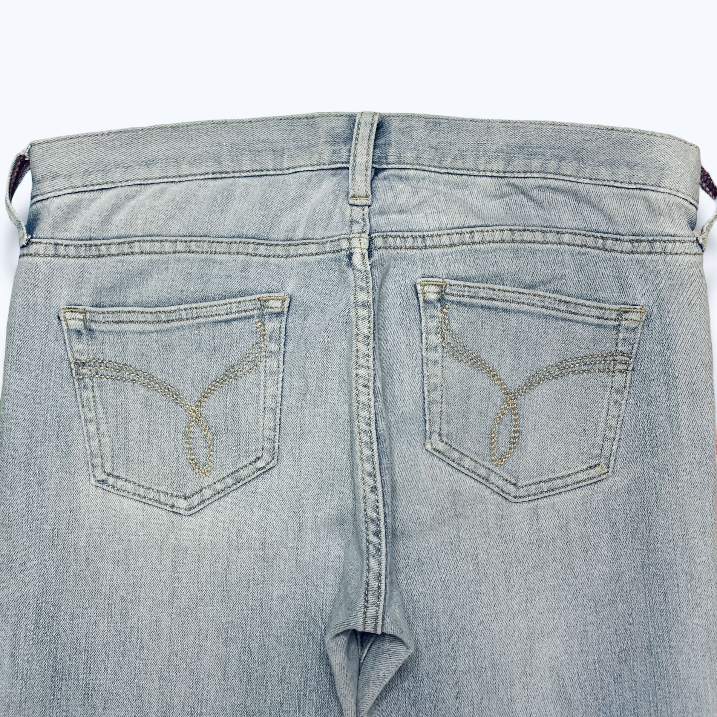 Japanese Brand Vintage Japanese Brand Light Wash Distressed Flare Jeans Size US 32 / EU 48 - 6 Thumbnail