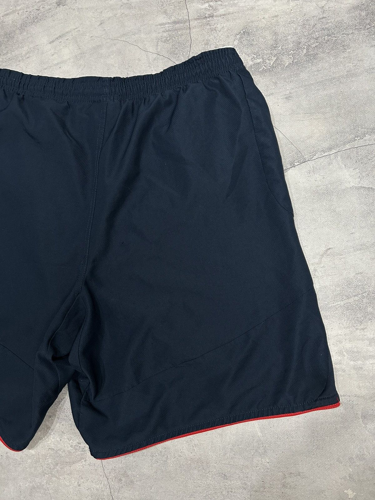 Umbro Umbro England 2007 Home Short Navy Blue Size US 34 / EU 50 - 5 Thumbnail