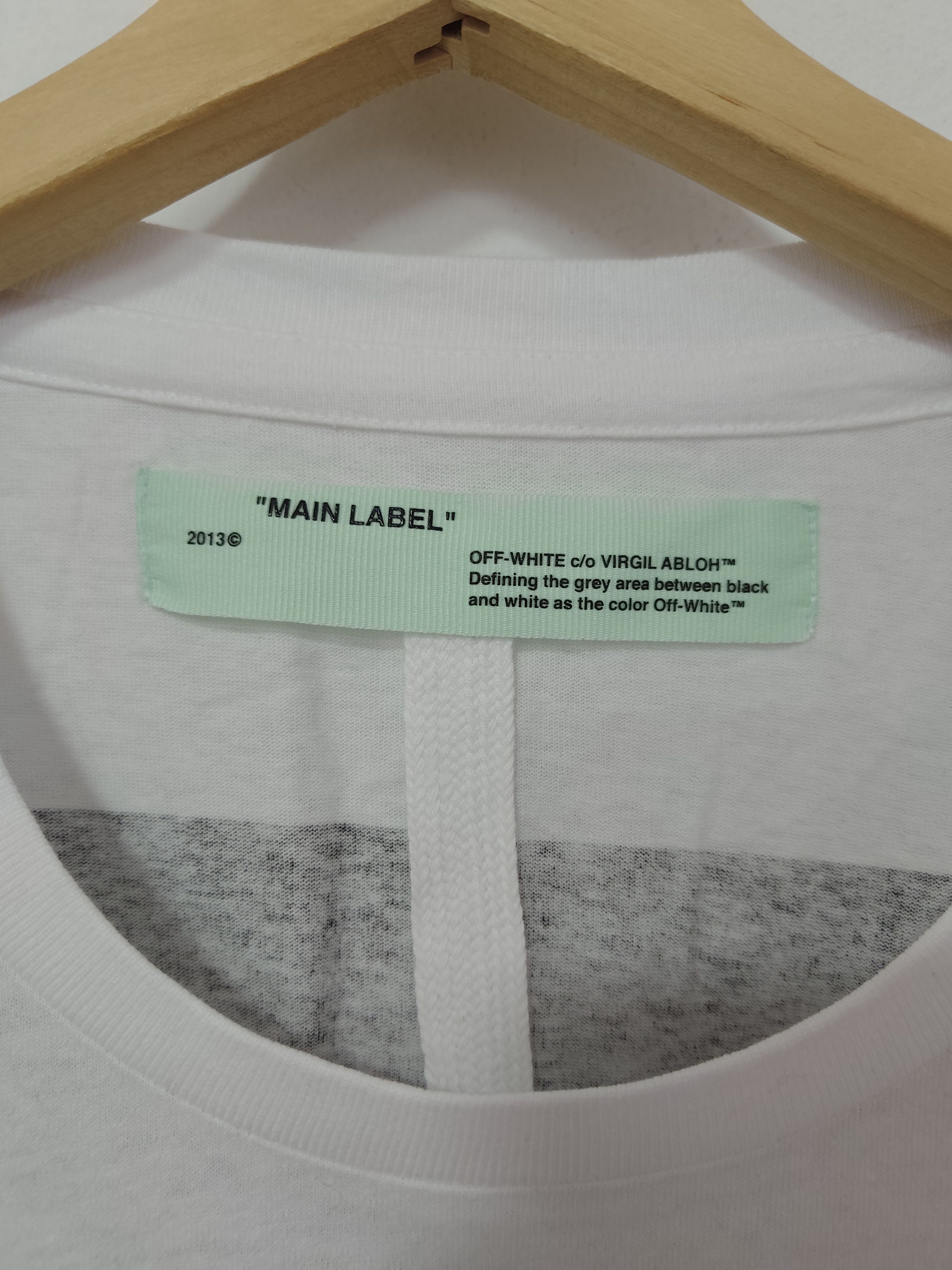 Off-White Off-White Bart Peace Size US M / EU 48-50 / 2 - 5 Thumbnail