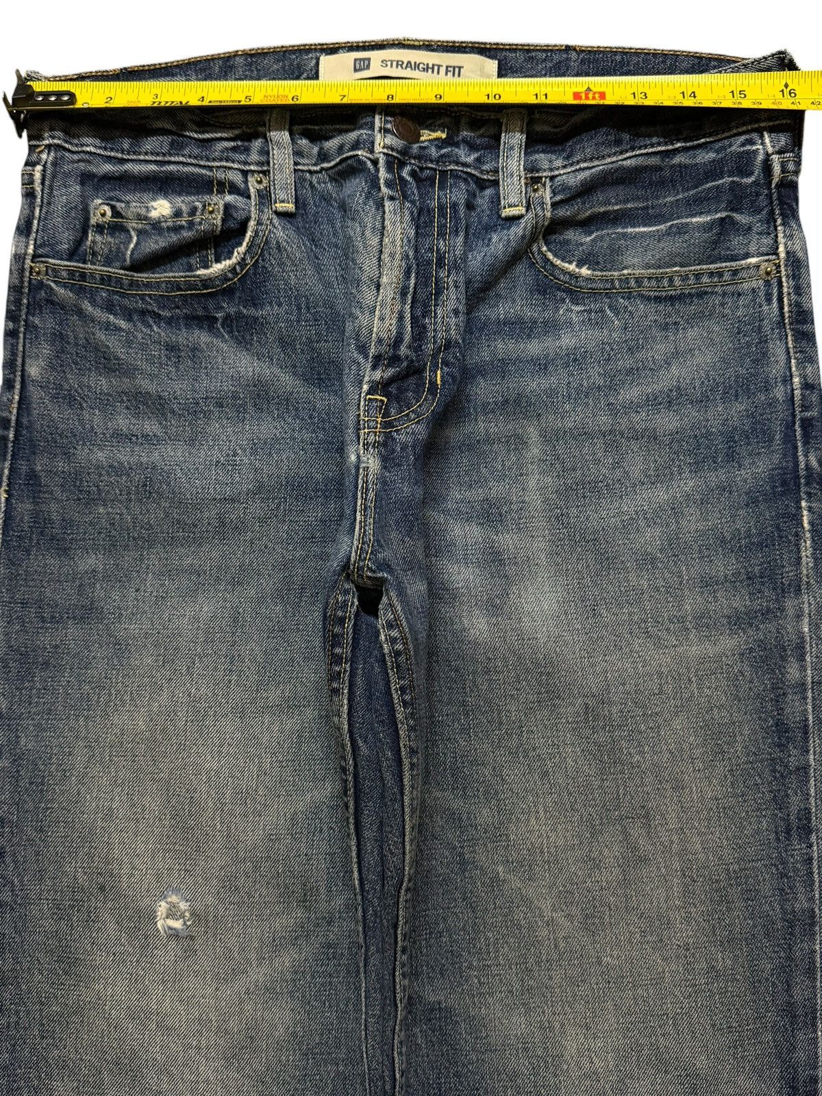 Gap Vintage Y2K Gap Blue Faded Wash Whiskers Straight Leg Jeans Size US 31 - 8 Thumbnail